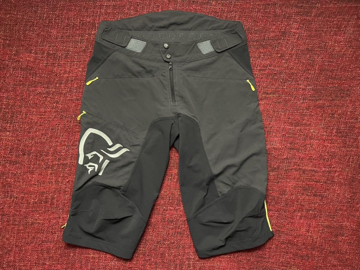Norrona Norrona gorpcore style trekking shorts Size 28" / US 6 / IT 42 - 1 Thumbnail