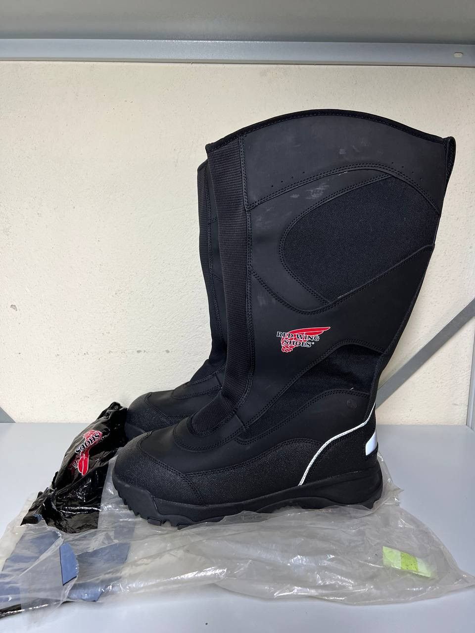 Red Wing 3049