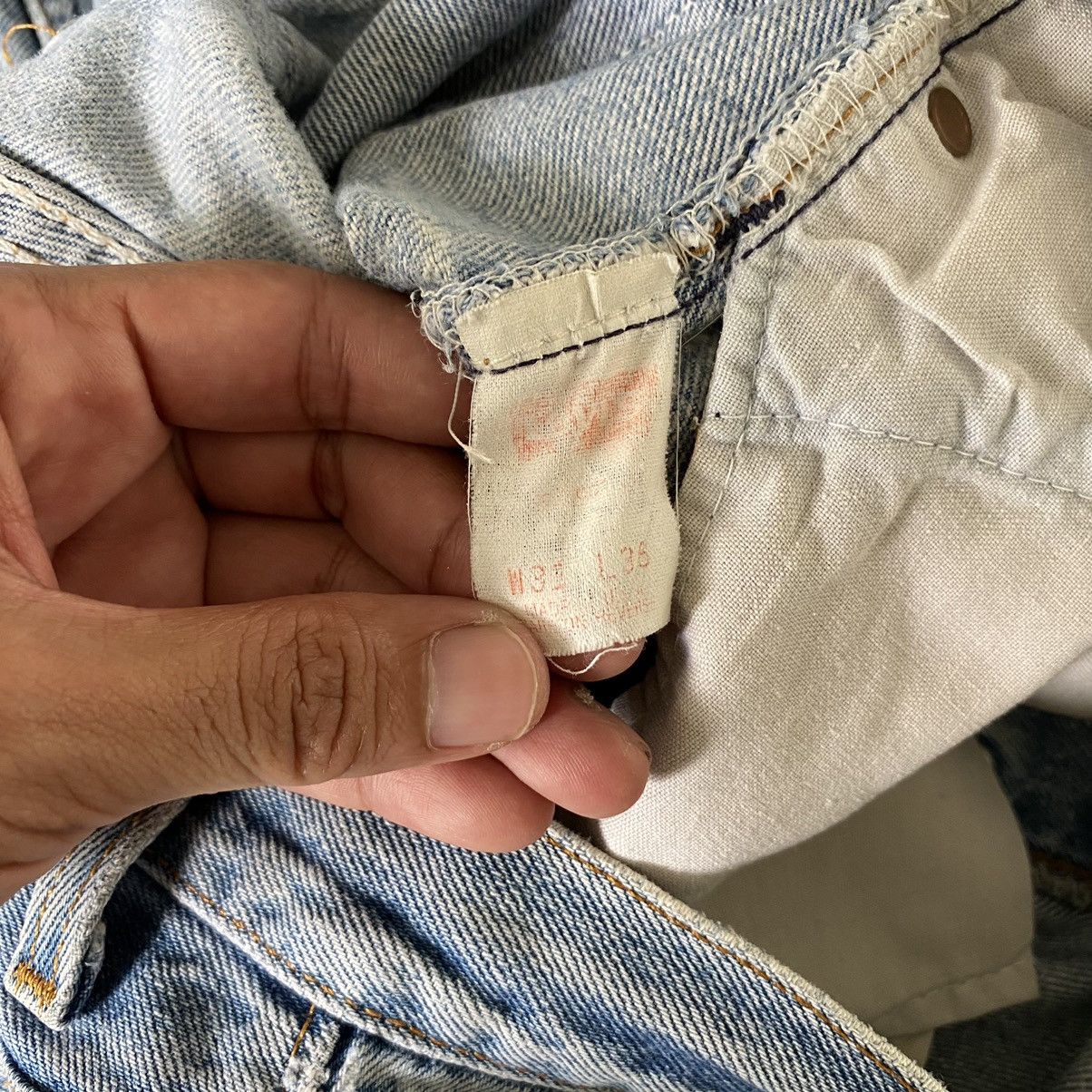 Levi's Trashed VTG 90's Levi's 501 Ripped Denim Jeans Size US 29 - 18 Thumbnail