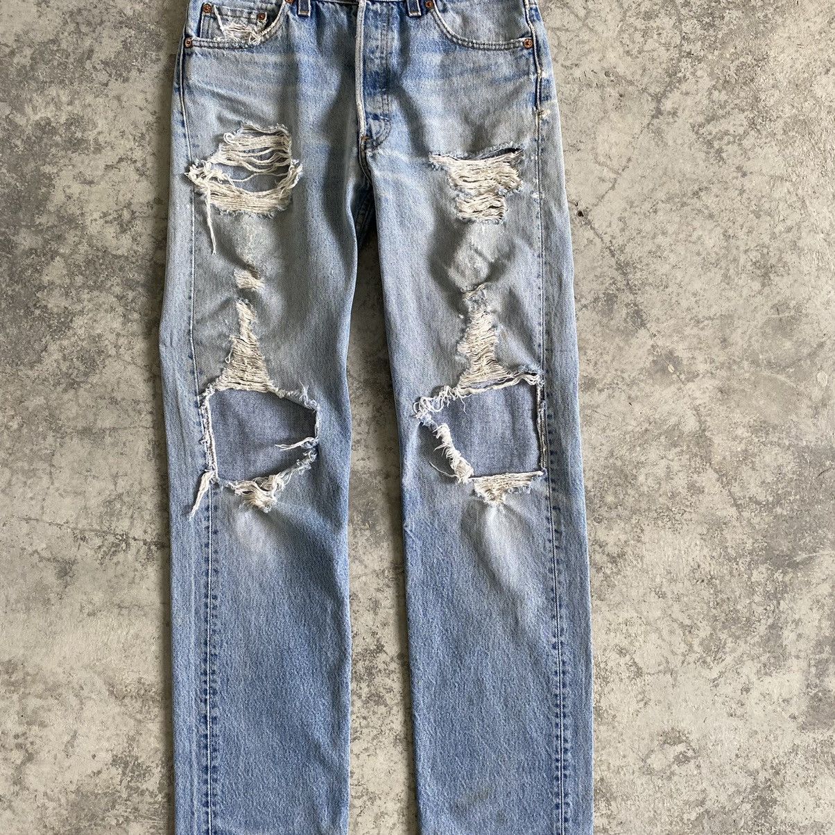 Levi's Trashed VTG 90's Levi's 501 Ripped Denim Jeans Size US 29 - 4 Thumbnail
