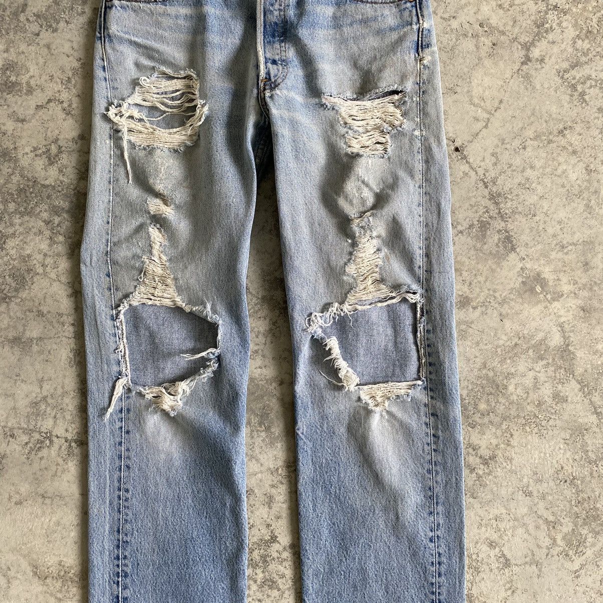 Levi's Trashed VTG 90's Levi's 501 Ripped Denim Jeans Size US 29 - 5 Thumbnail