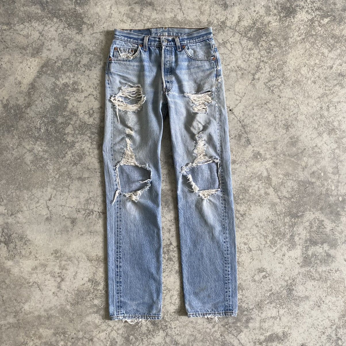 Levi's Trashed VTG 90's Levi's 501 Ripped Denim Jeans Size US 29 - 1 Thumbnail