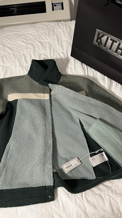 Kith Kith Griffen Sherpa Coaches Jacket Sage Green/Teal | Grailed