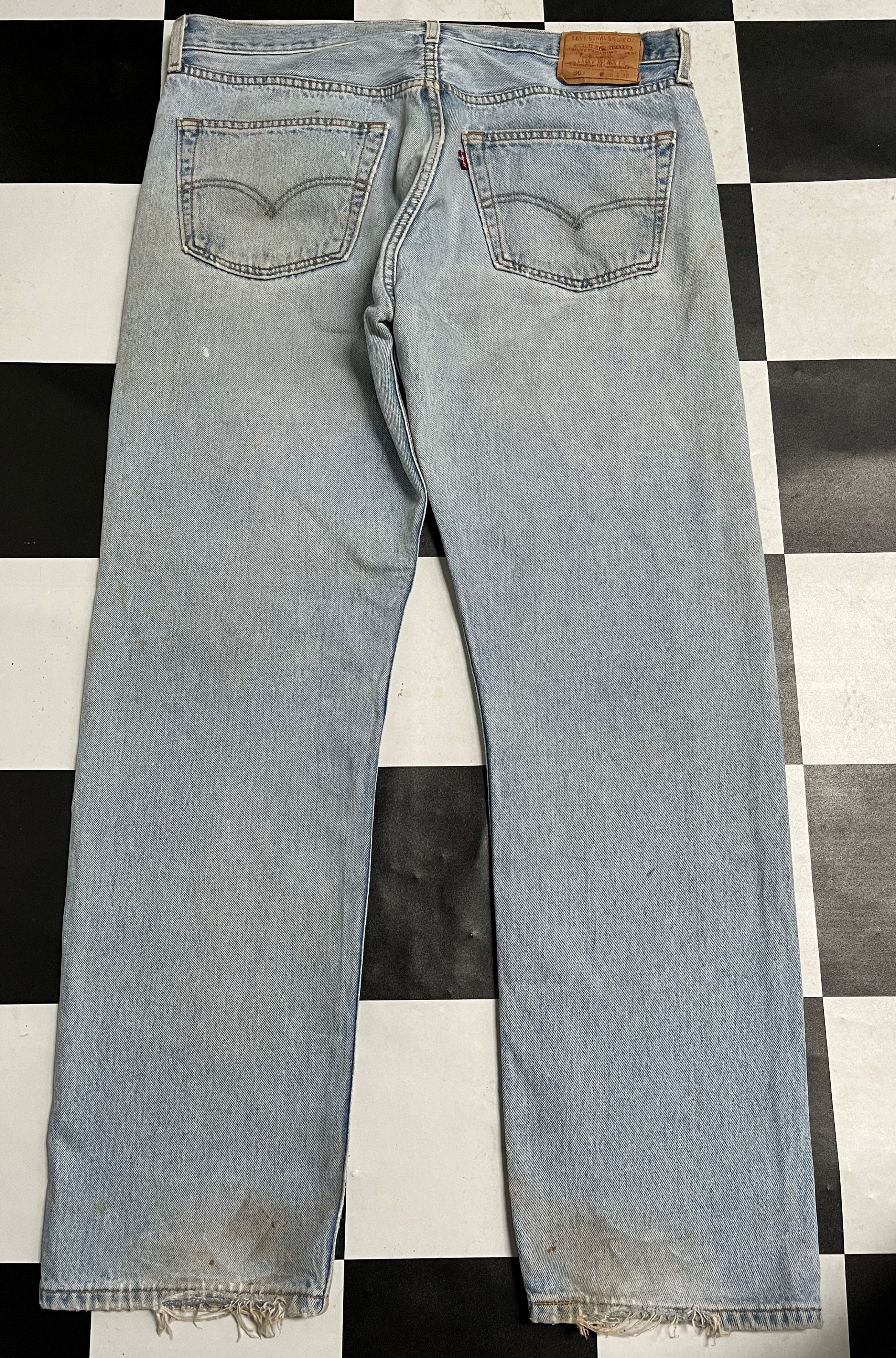 Levi's Vintage 90's Levis 501 Distressed Jeans L111 Size US 38 / EU 54 - 2 Thumbnail