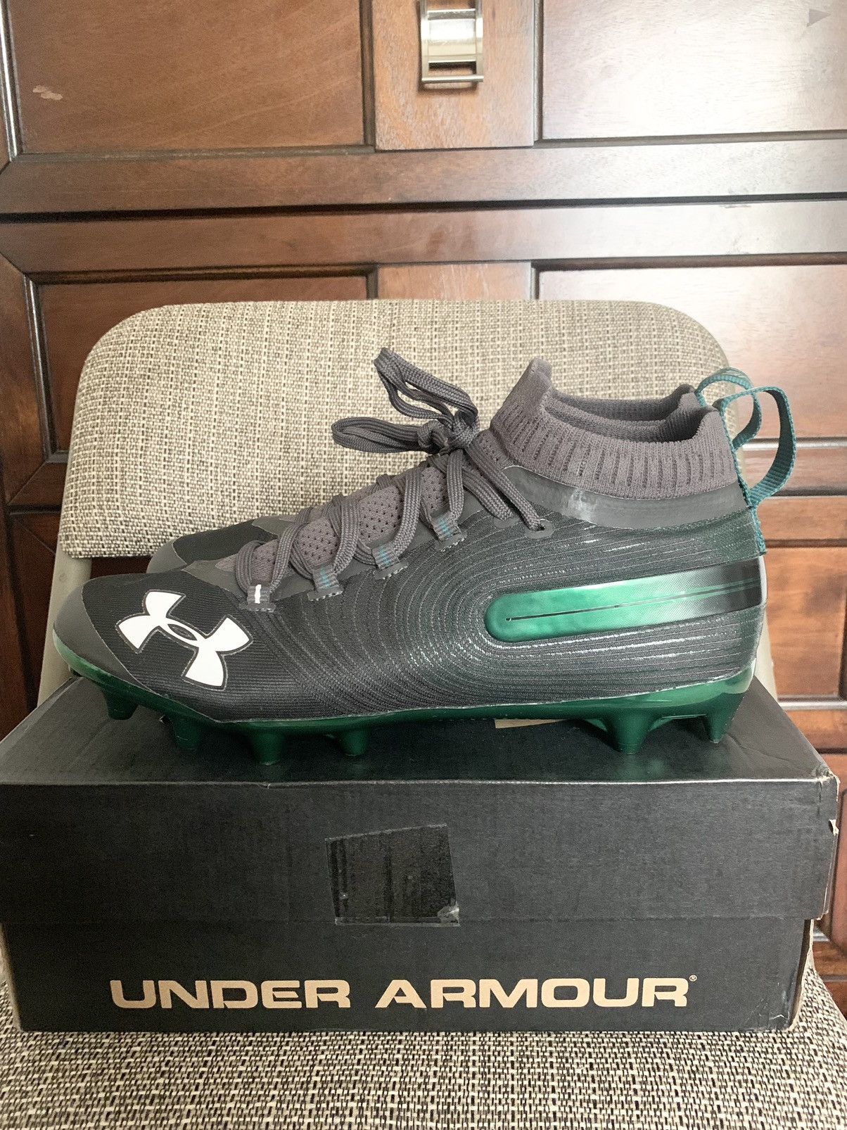 under armour spotlight mc cleats
