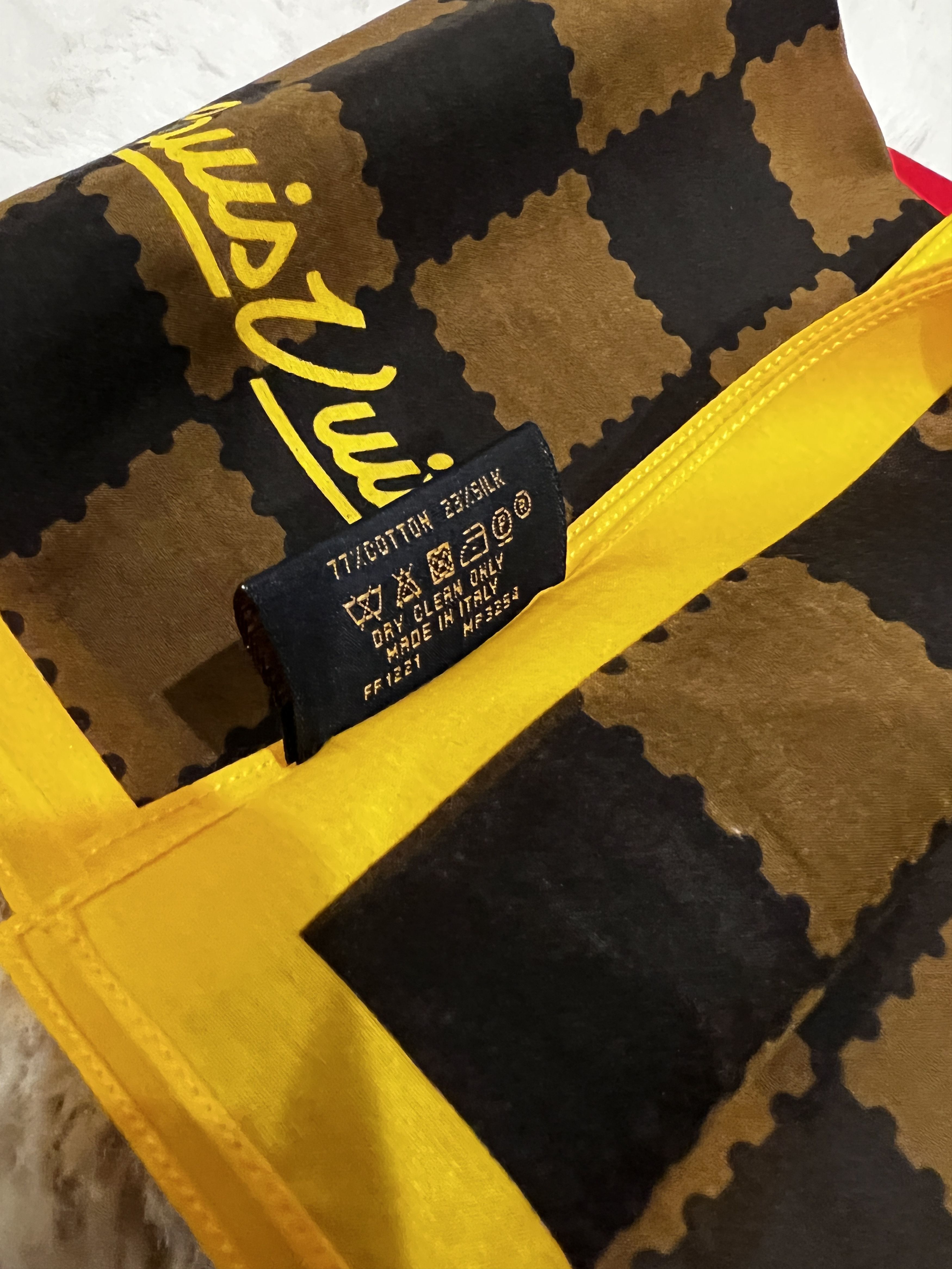 Louis Vuitton × Nigo Louis Vuitton Nigo Damier Bandana Human Made LV2 Virgil Size ONE SIZE - 4 Thumbnail