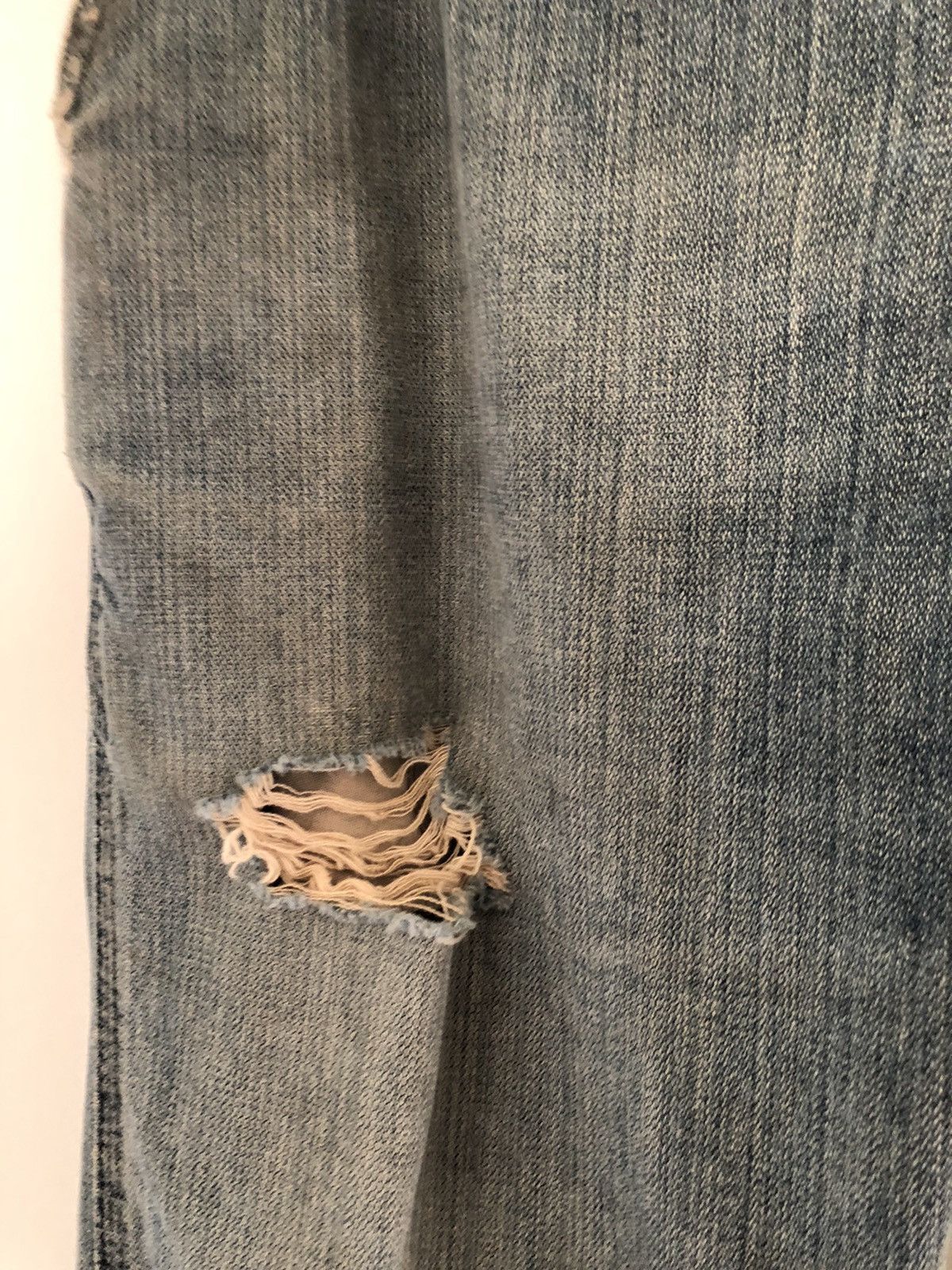 Lee 34x28 Vintage Lees Denim Ripped Distressed Jeans Lightwash Size US 34 / EU 50 - 3 Thumbnail