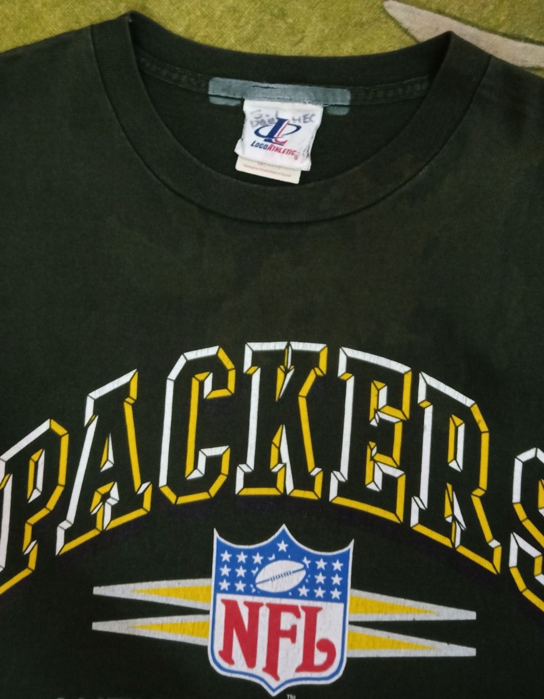 Vintage 90s NFL Green Bay Packers T-shirt