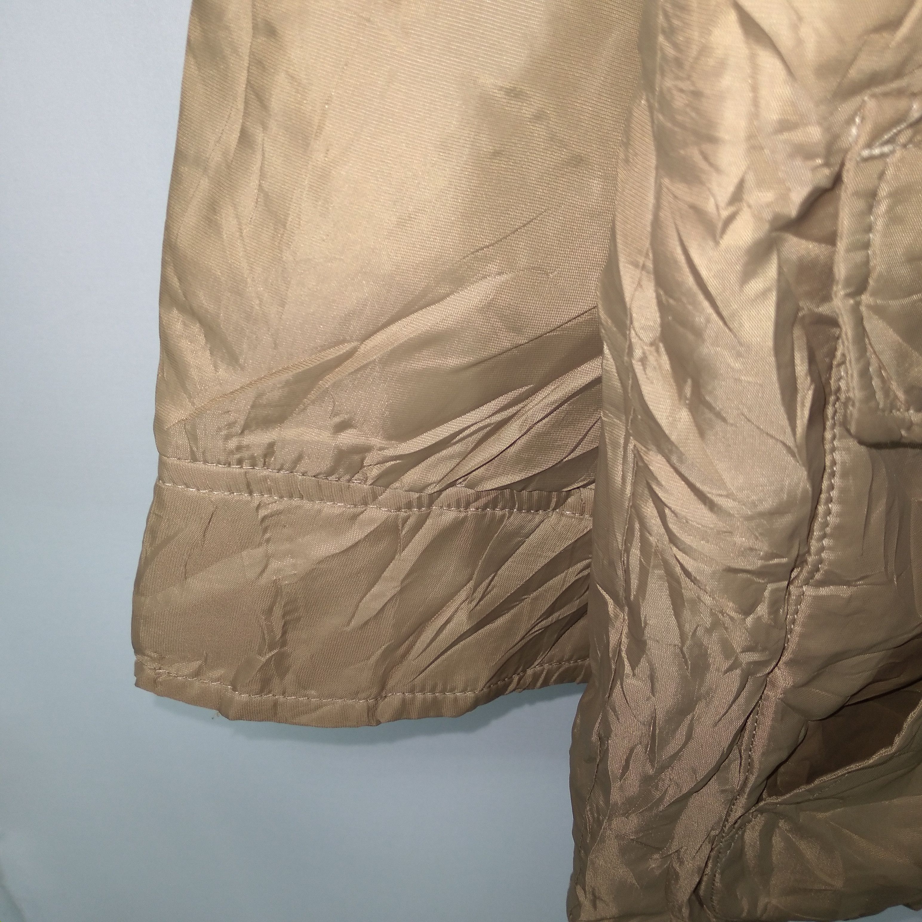 Vintage Vintage 90s Nice Design Crocodile Lacoste Light Jacket Size US L / EU 52-54 / 3 - 7 Thumbnail