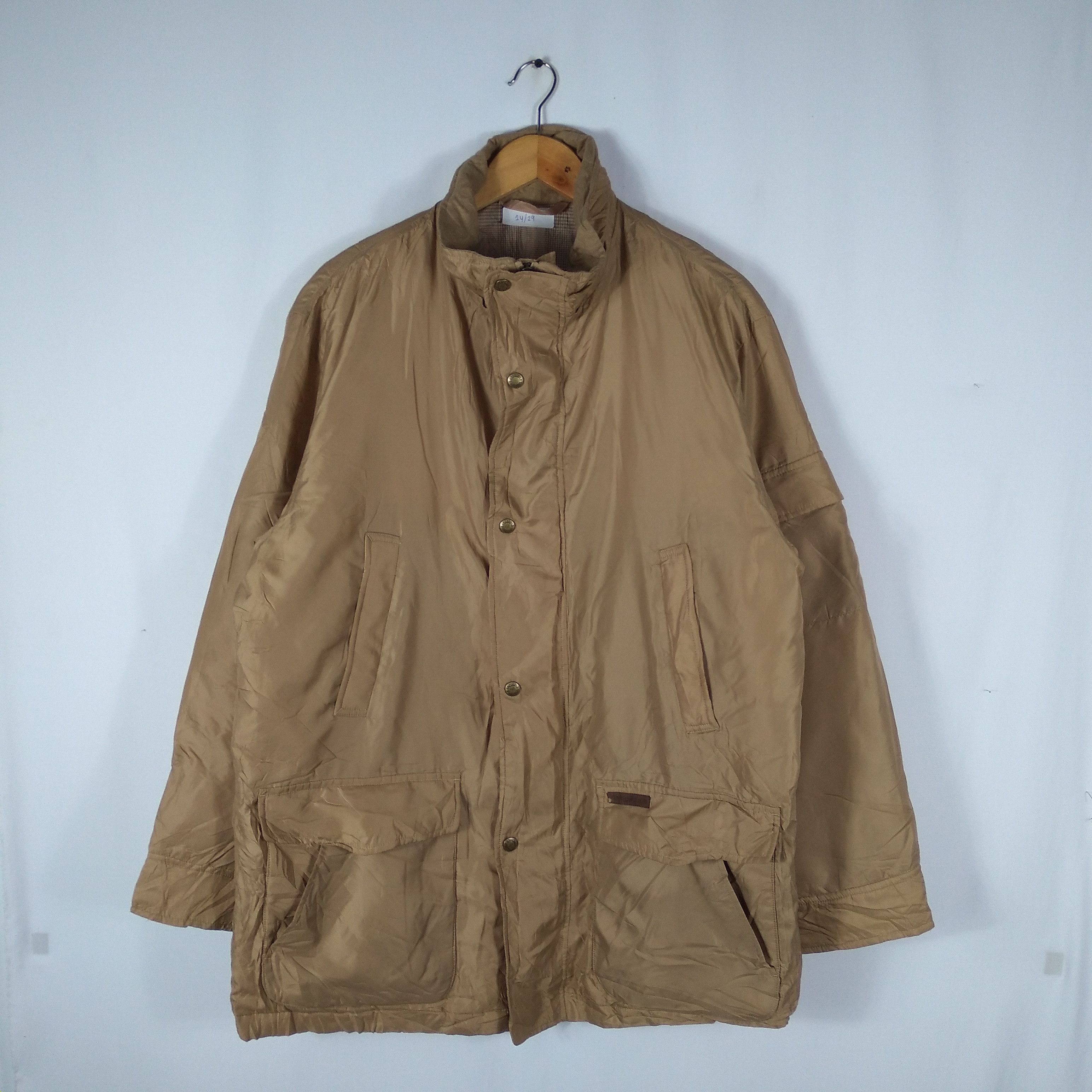 Vintage Vintage 90s Nice Design Crocodile Lacoste Light Jacket Size US L / EU 52-54 / 3 - 1 Thumbnail