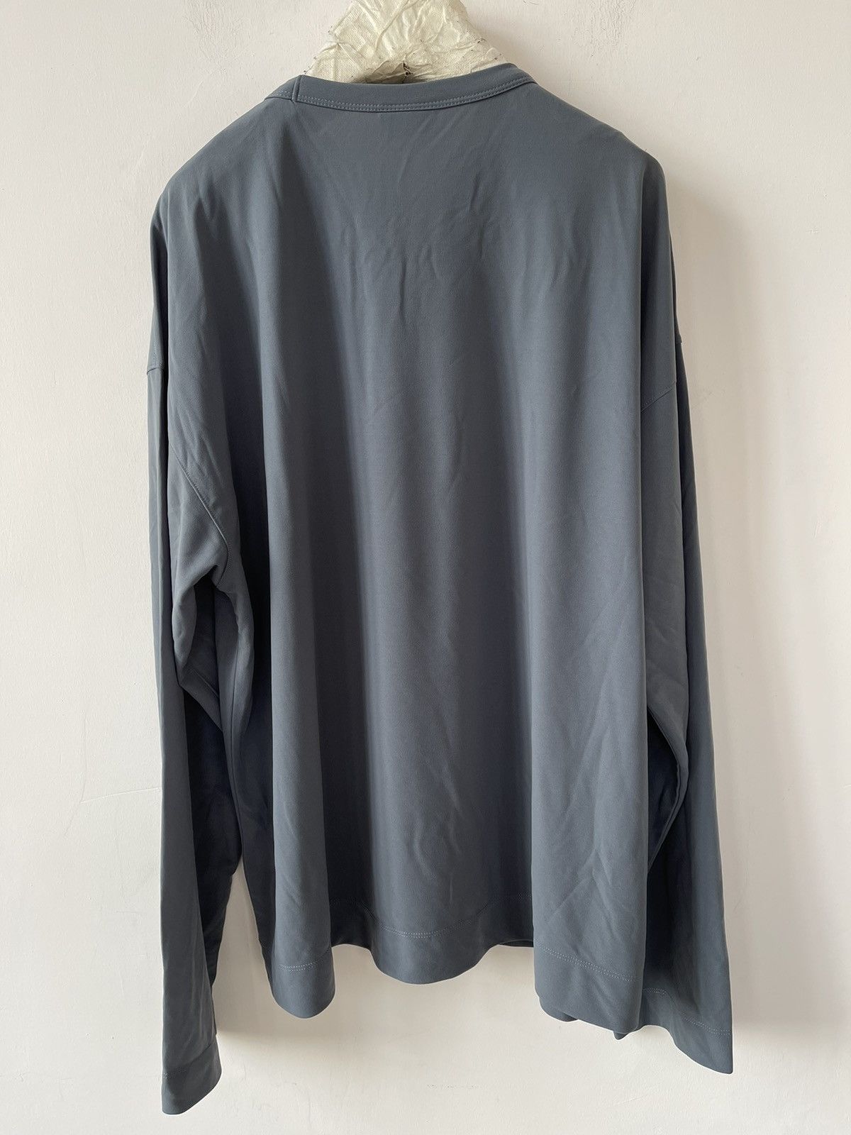 Dries Van Noten Dries Van Noten Grey Crepe Long Sleeve T-Shirt Oversized Size US S / EU 44-46 / 1 - 3 Thumbnail