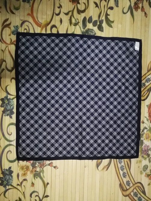 Burberry 🔥Quick Sale🔥Burberry Handkerchief pocketsquares Size ONE SIZE - 2 Thumbnail