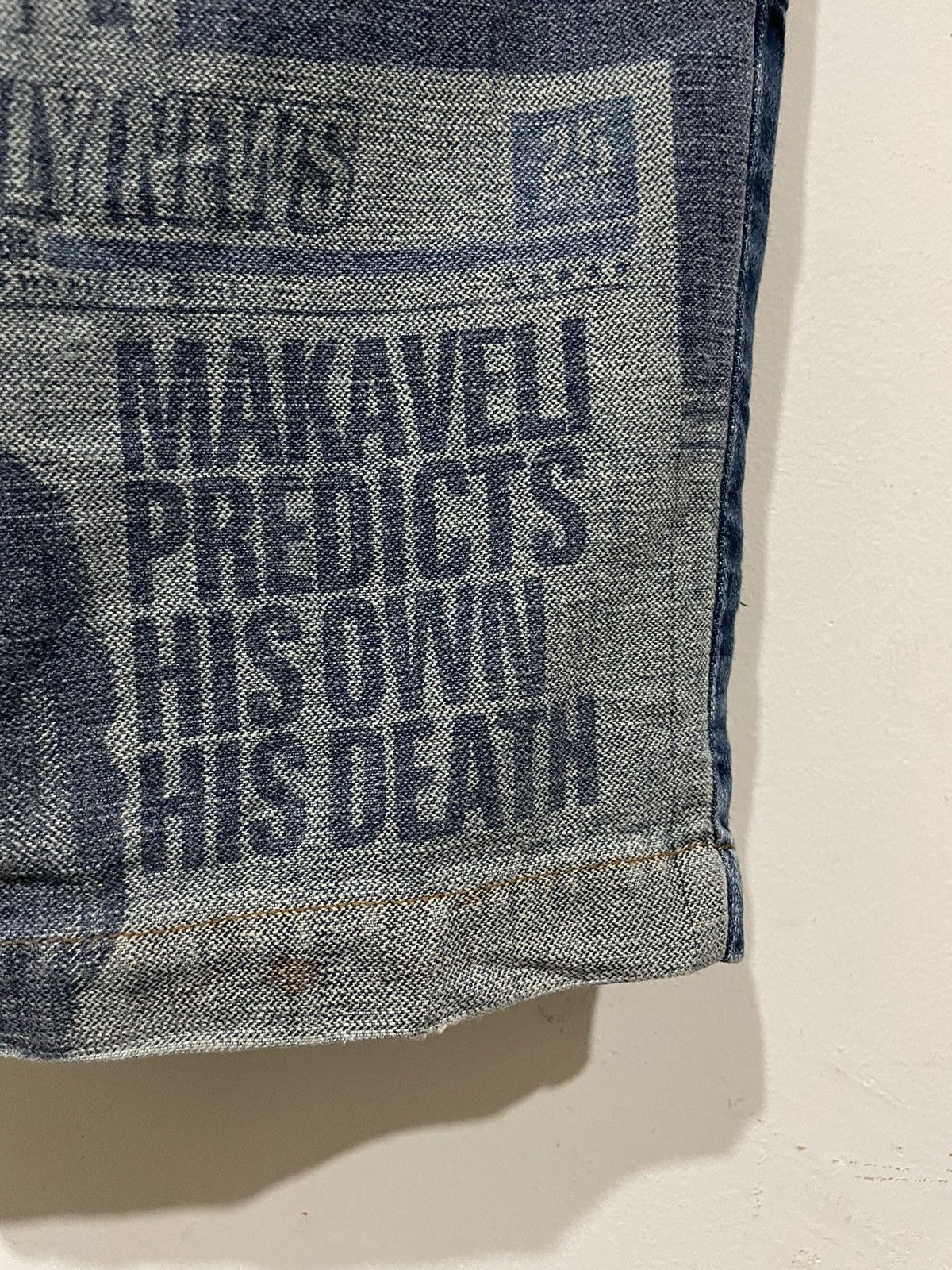 Makaveli Tupac Tabloid Predicts His Own Death & Pocket Lyric Jeans Size US 32 / EU 48 - 14 Thumbnail