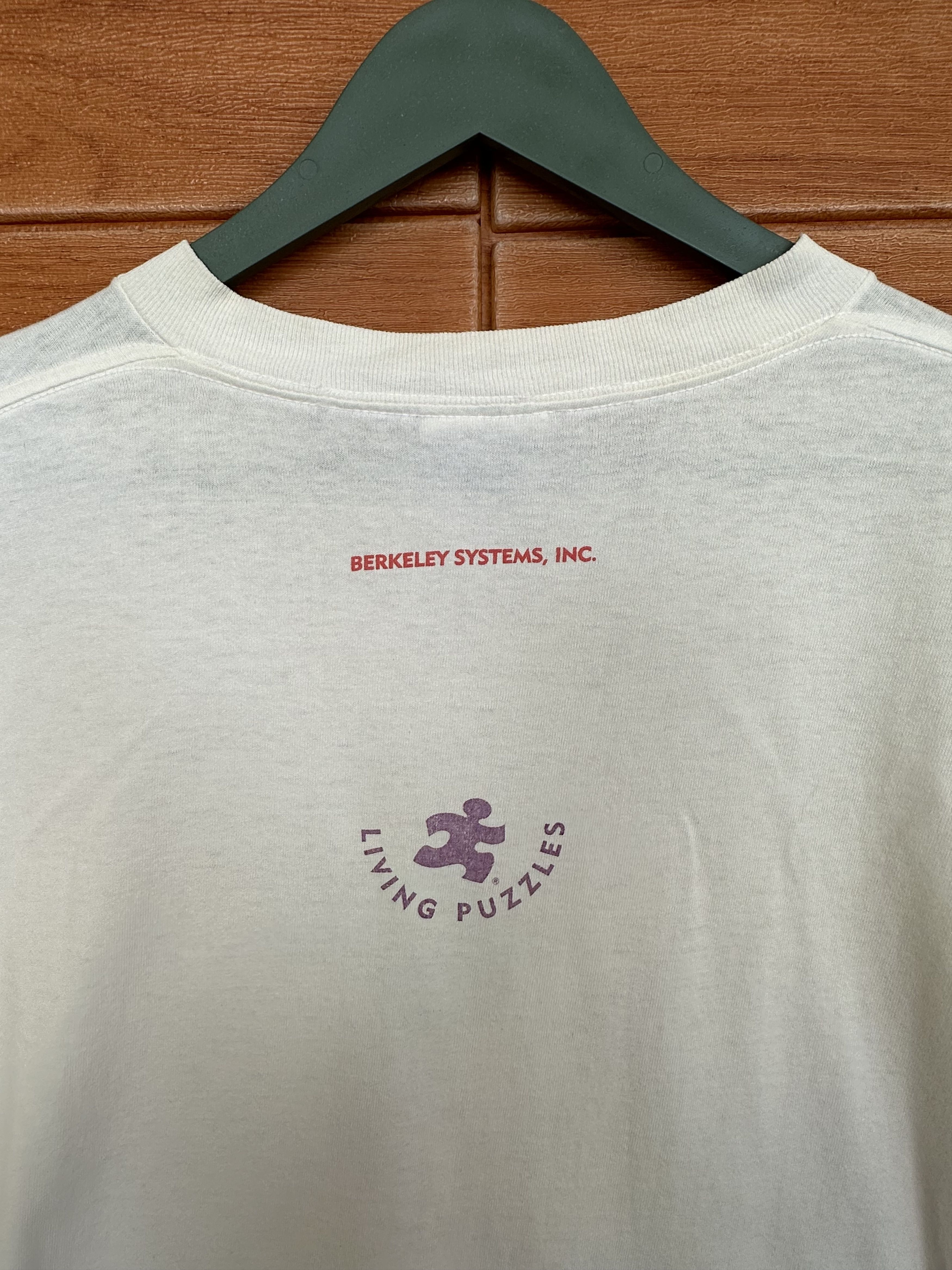Vintage Vintage 90s Living Puzzles T-Shirt Size US XL / EU 56 / 4 - 7 Thumbnail
