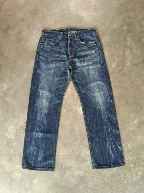Levi's Vintage Levi's 501 Faded Blue Straight Leg Jeans 32x30 Size US 32 / EU 48 - 1 Thumbnail