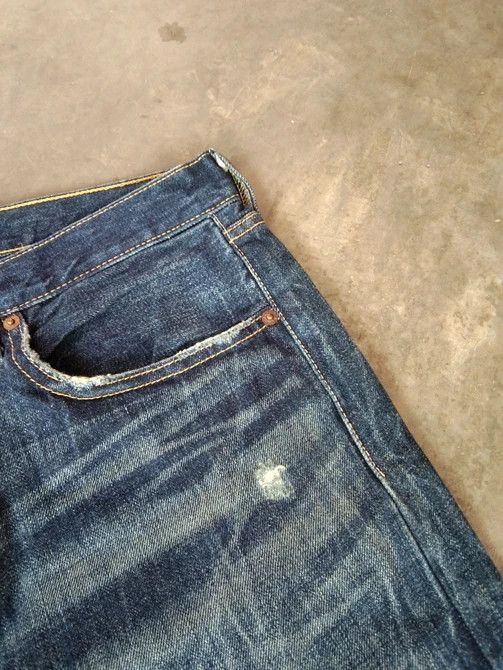 Levi's Vintage Levi's 501 Faded Blue Straight Leg Jeans 32x30 Size US 32 / EU 48 - 5 Thumbnail