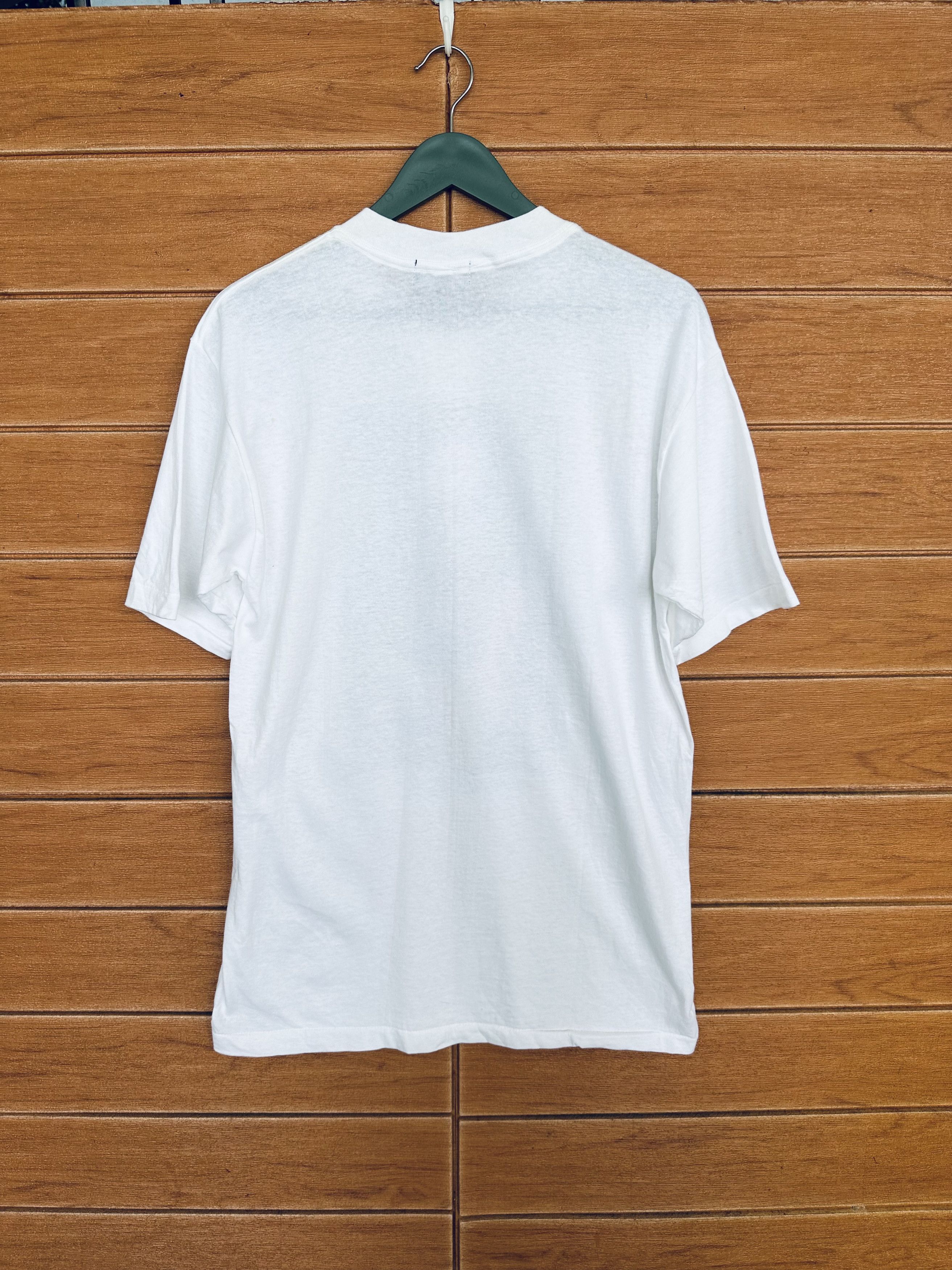 Vintage Vintage 90s Angelfire By Dave Archer T-Shirt Size US L / EU 52-54 / 3 - 9 Thumbnail