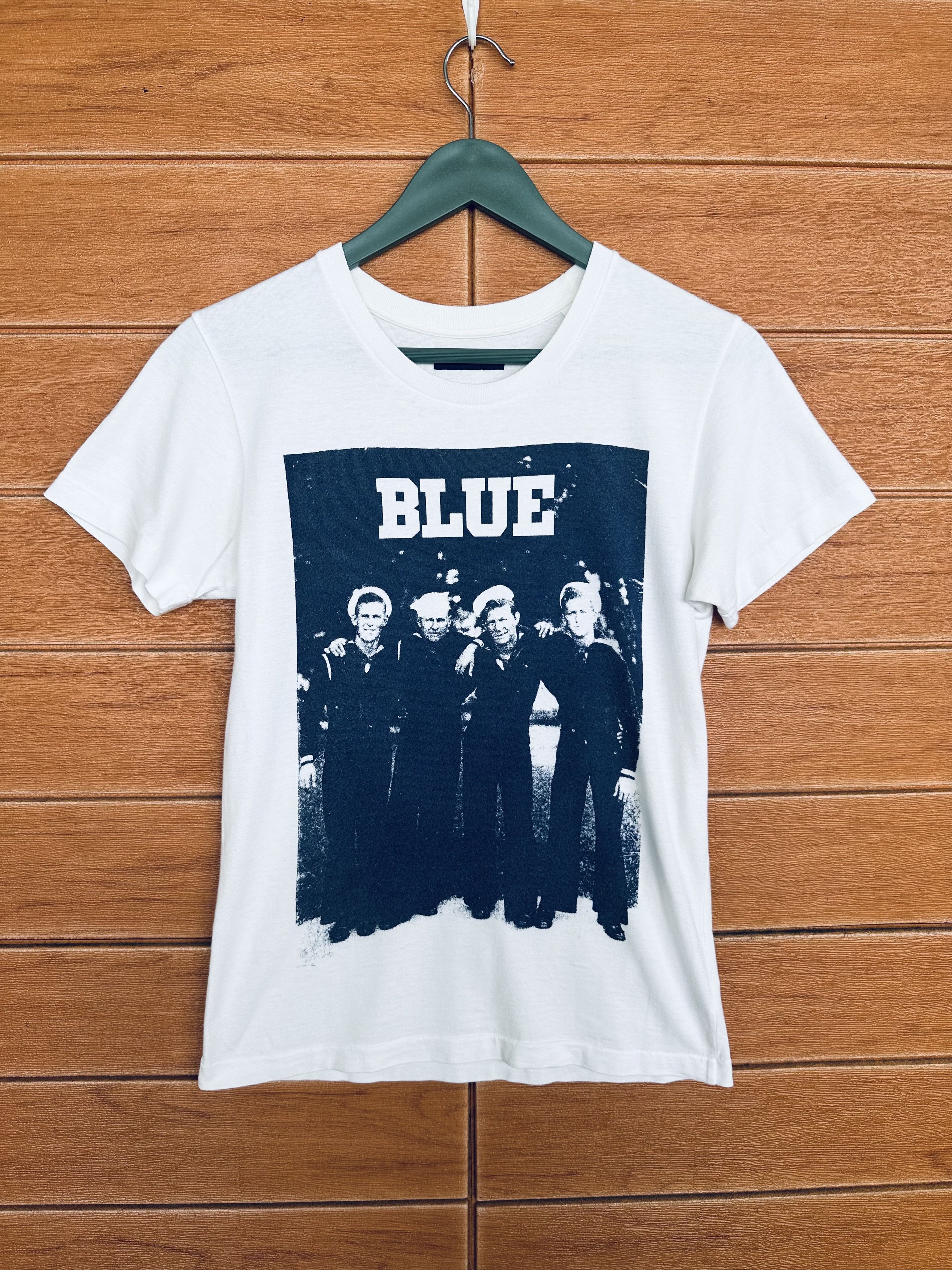 Blue Blue Japan 🇯🇵 Blue Blue Japan Photo Print T-Shirt Size US XS / EU 42 / 0 - 2 Thumbnail