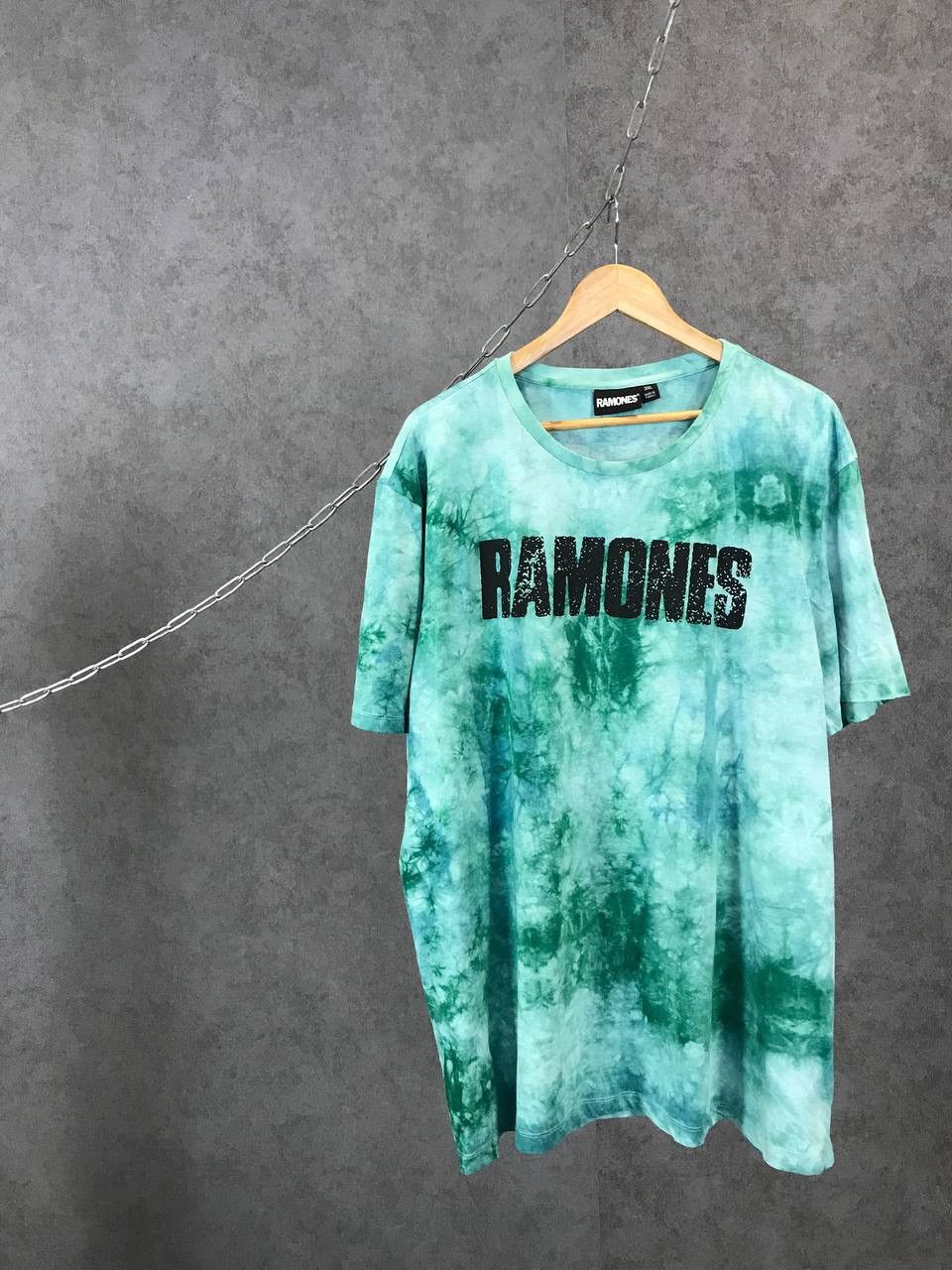 Band Tees Ramones skull rock overprinted band tee Size US XXL / EU 58 / 5 - 1 Thumbnail