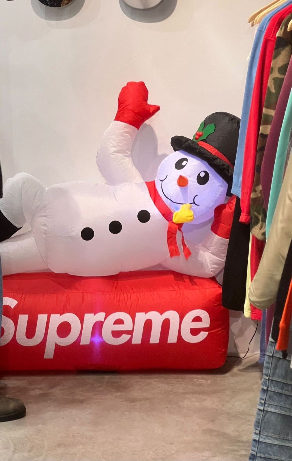 Supreme Inflatable good Snowman