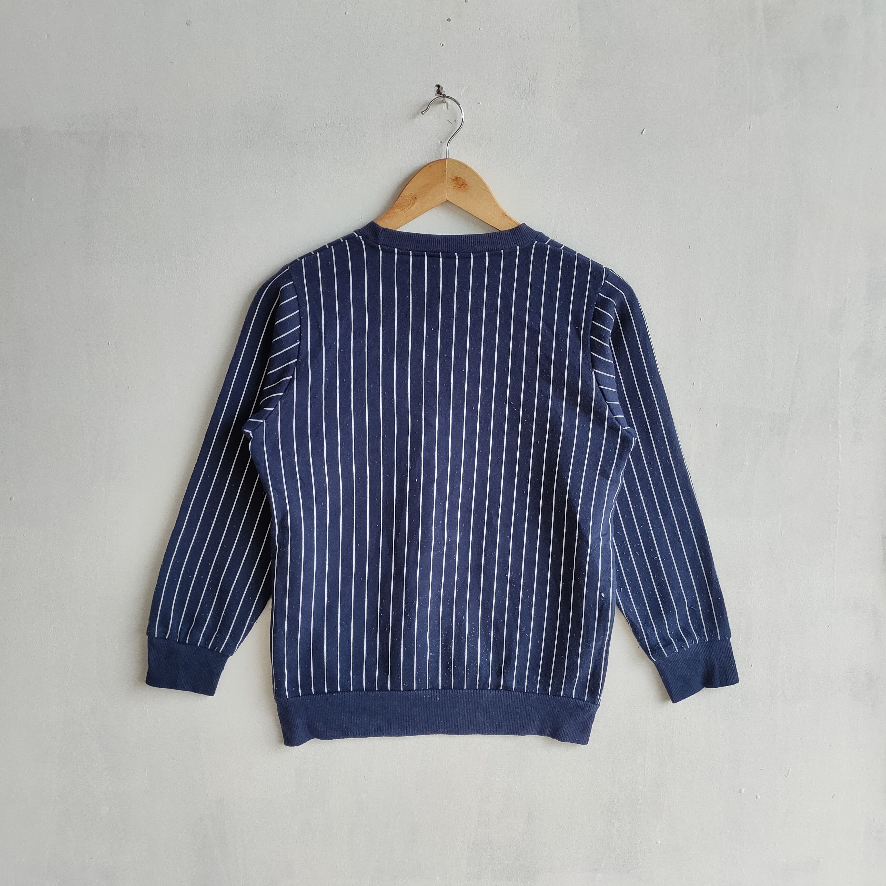 Converse CONVERSE Big Embroidery Spell Out Stripe Pattern Sweatshirt Size US S / EU 44-46 / 1 - 5 Thumbnail