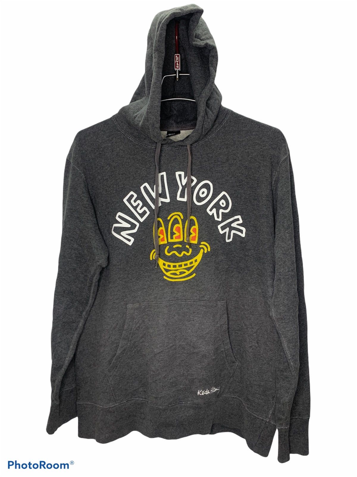 Uniqlo x keith haring hoodie hotsell