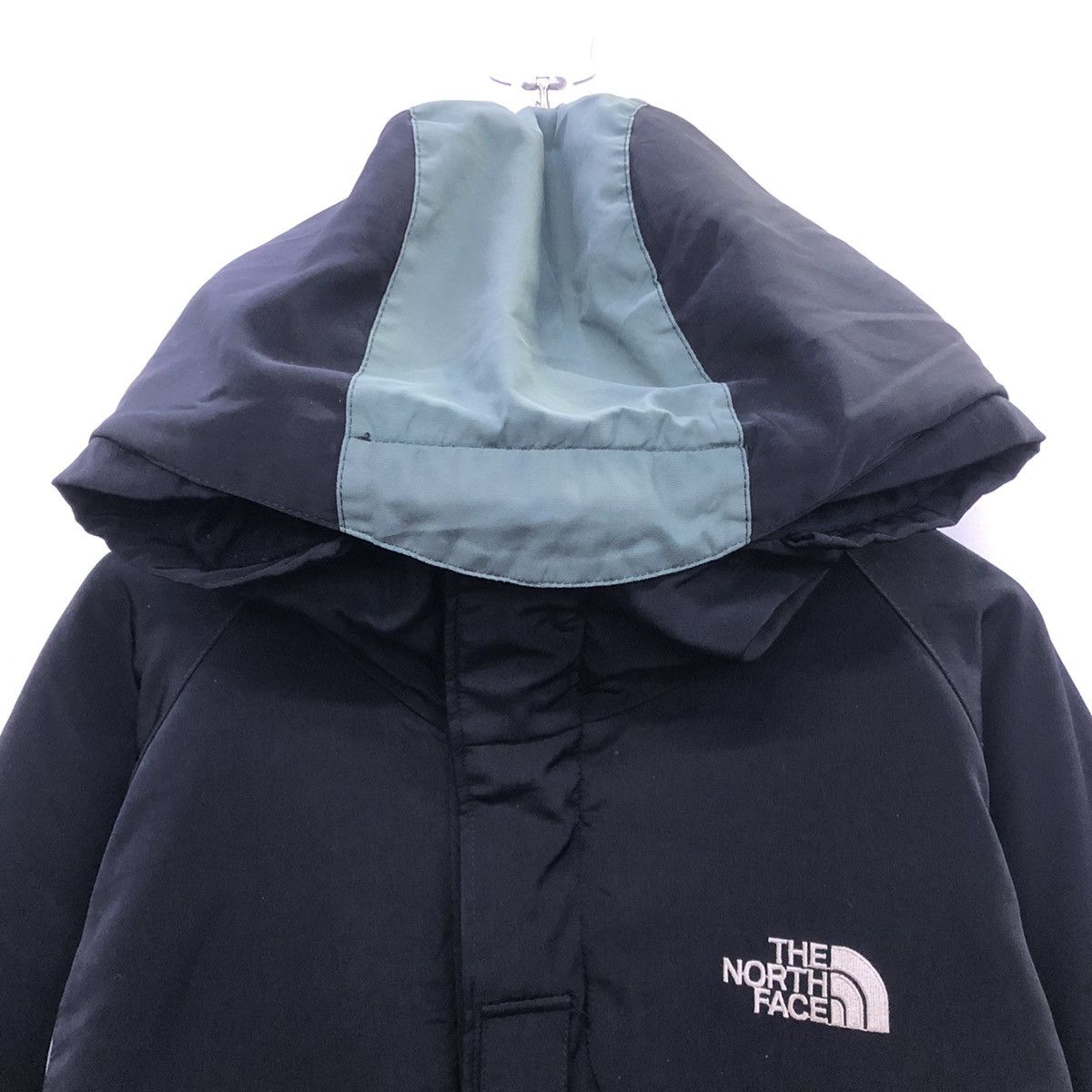 The North Face Vintage The North Face Heavy Jacket Size US L / EU 52-54 / 3 - 4 Thumbnail