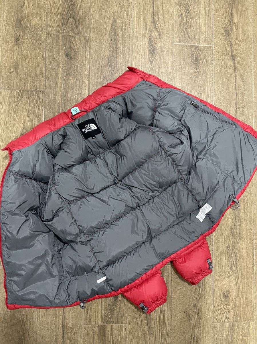 The North Face The North Face Vintage women's Nuptse 2 700 Puffer Jacket Size M / US 6-8 / IT 42-44 - 8 Thumbnail