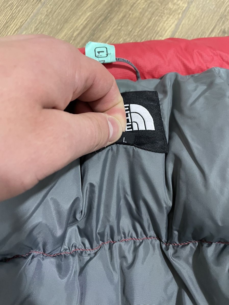 The North Face The North Face Vintage women's Nuptse 2 700 Puffer Jacket Size M / US 6-8 / IT 42-44 - 10 Thumbnail
