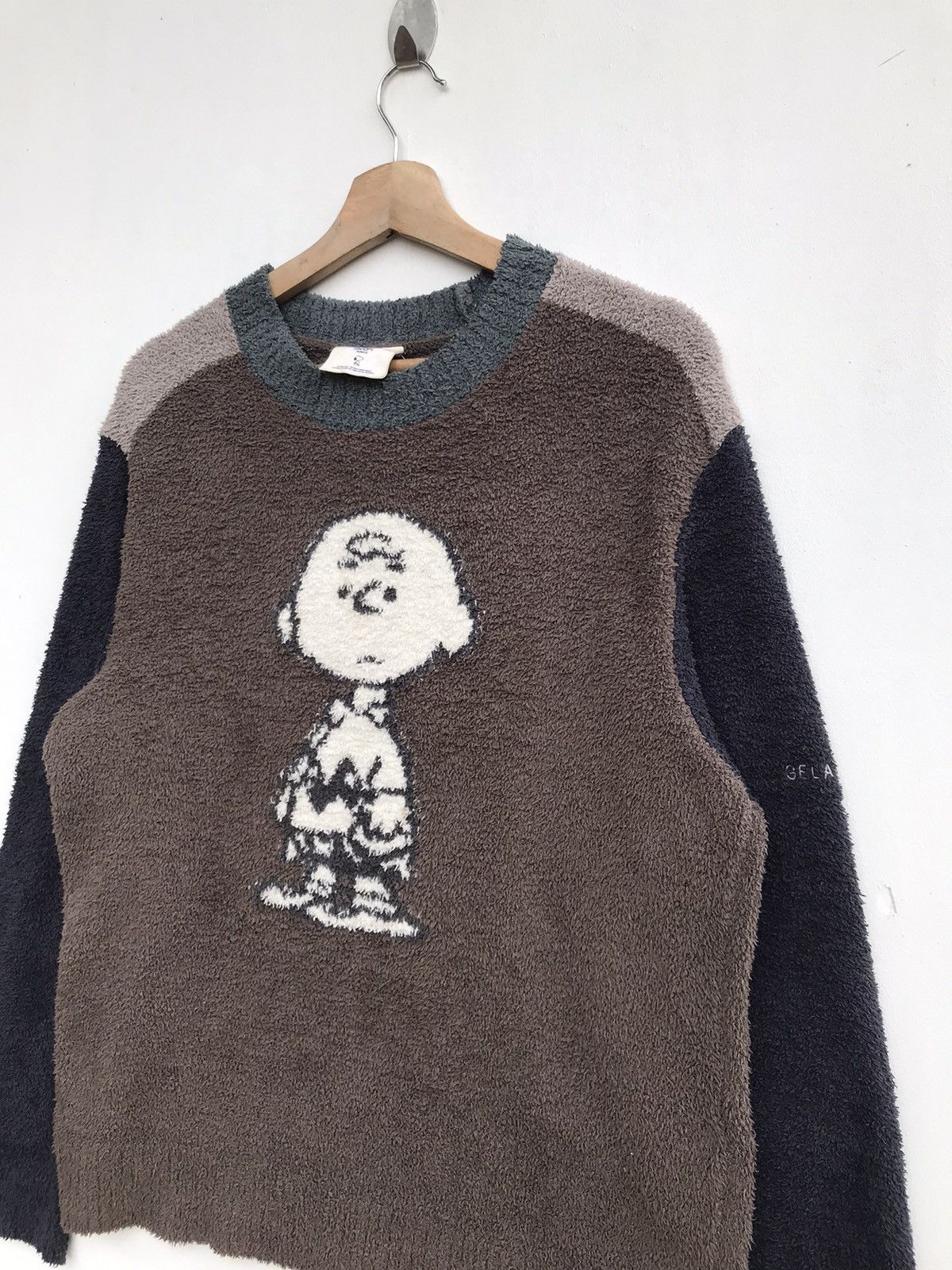 Cartoon Network Gelato Pique x Peanuts Charlie Brown Fleece Sweater Size M Size US M / EU 48-50 / 2 - 5 Thumbnail
