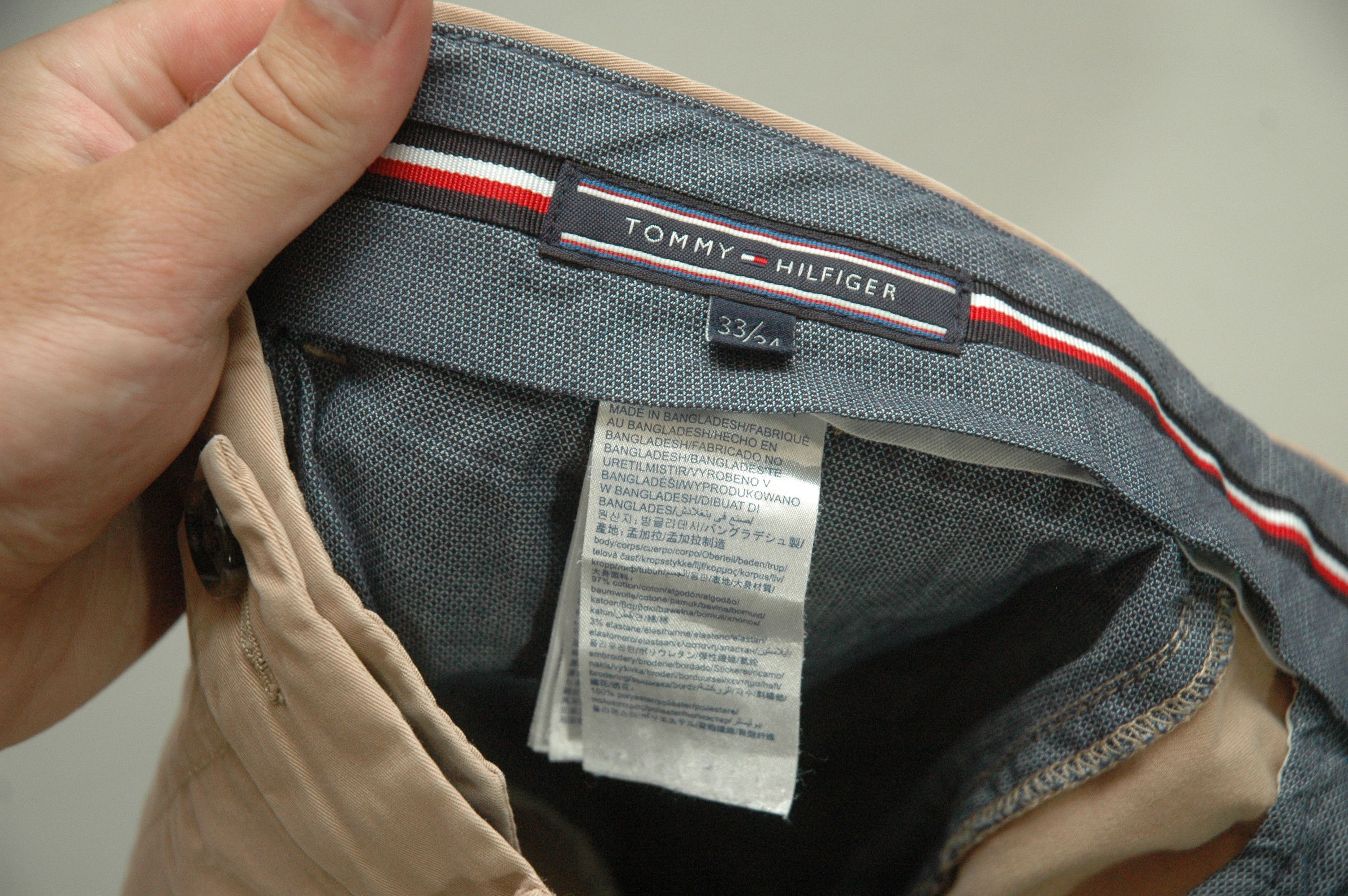Tommy Hilfiger Tommy Hilfiger Chino Pant W33 L34 Size US 33 - 8 Thumbnail