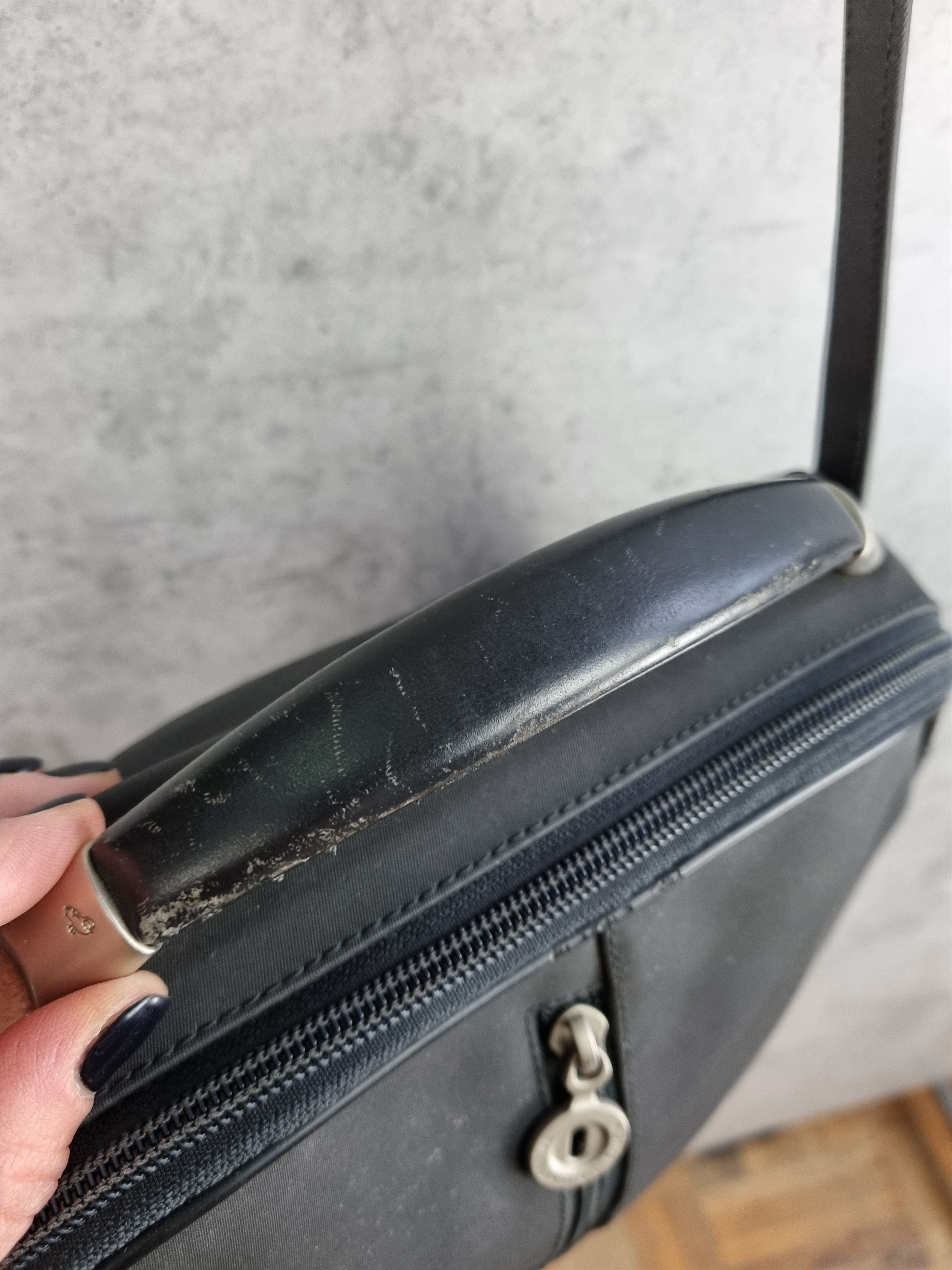 Japanese Brand × Mandarina Duck Mandarina Duck Mellow Tabi Bag Maison Margiela Style Size ONE SIZE - 8 Thumbnail