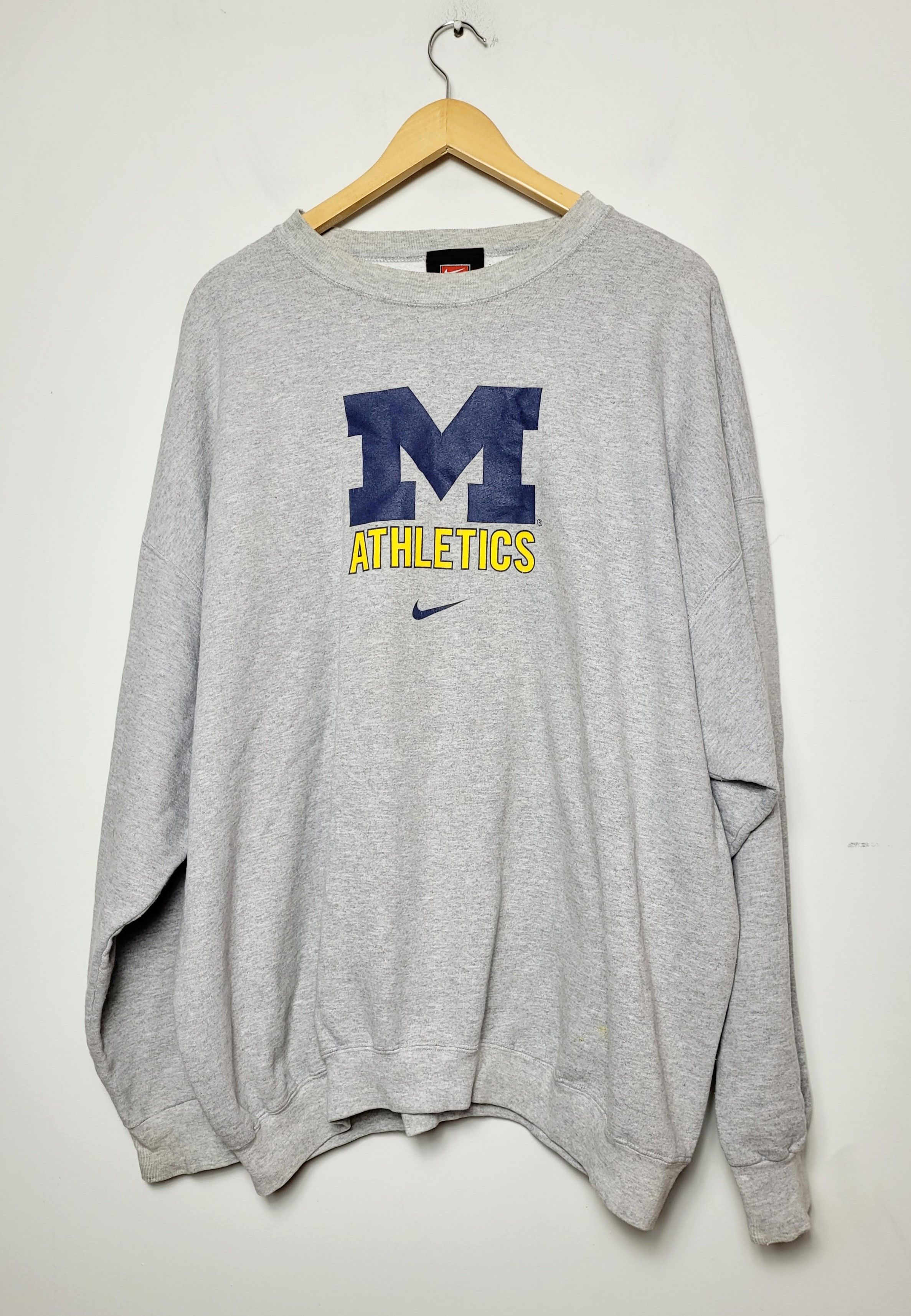 Nike Nike Michigan Athletics vintage 90s sweatshirt Size US XL / EU 56 / 4 - 1 Thumbnail
