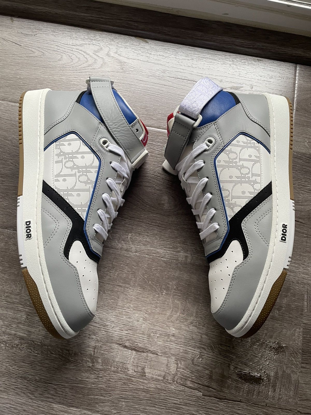 Dior Dior B27 White Oblique Mid Top Sneaker Size US 14 / EU 47 - 2 Thumbnail