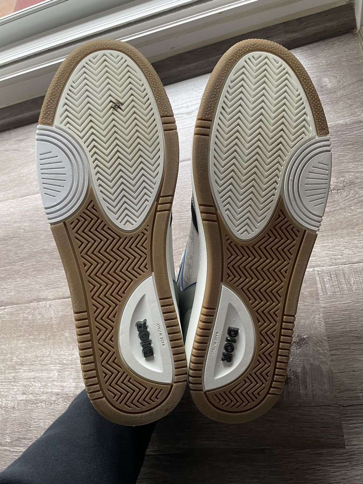 Dior Dior B27 White Oblique Mid Top Sneaker Size US 14 / EU 47 - 12 Thumbnail