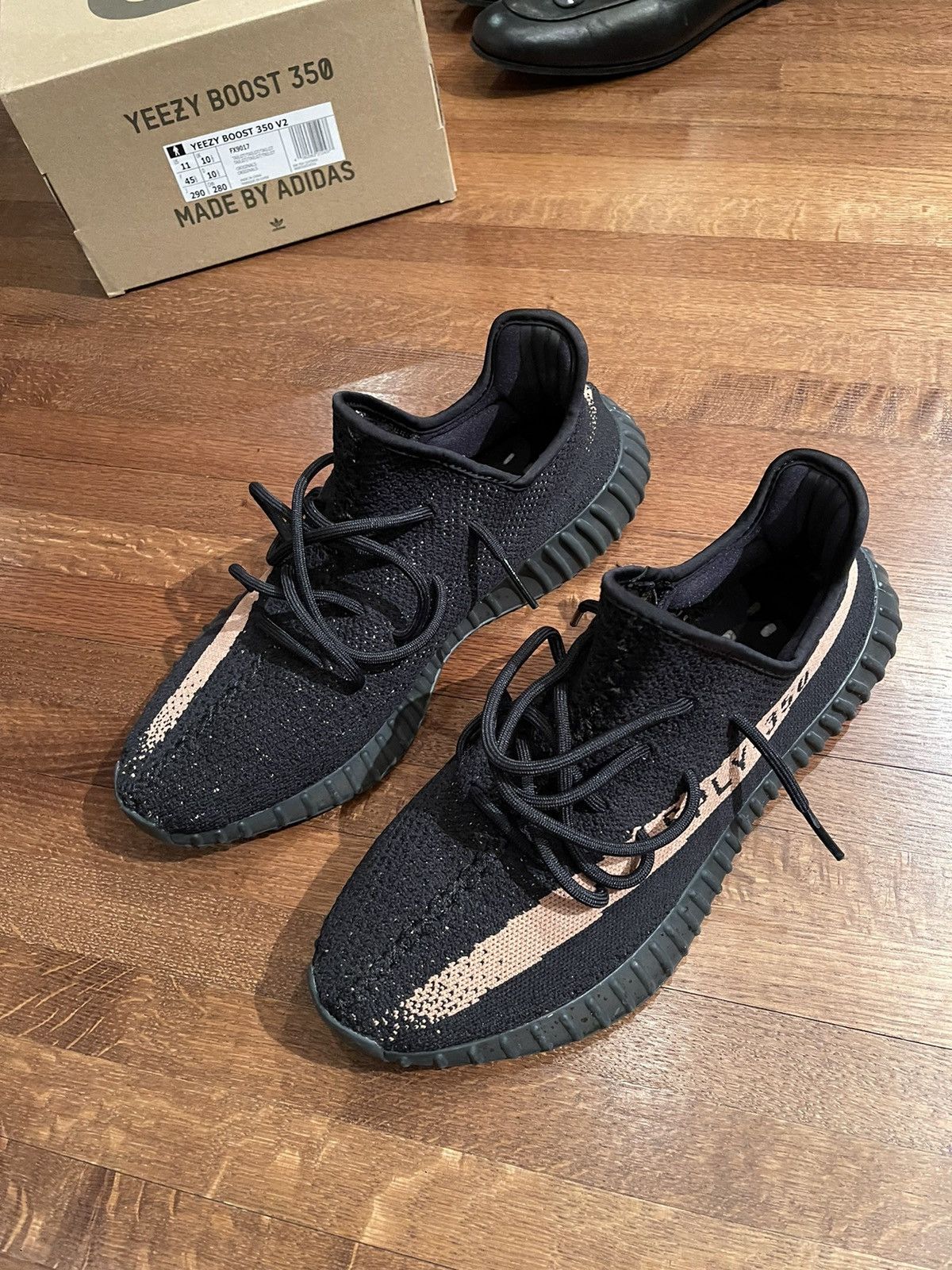 Adidas Yeezy Boost 350 V2 'Core Black Copper'