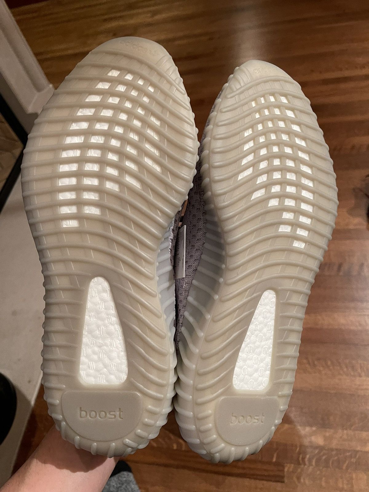 Adidas × Kanye West Adidas Yeezy Boost 350 V2 ‘Tail Light’ Size US 11 / EU 44 - 5 Thumbnail