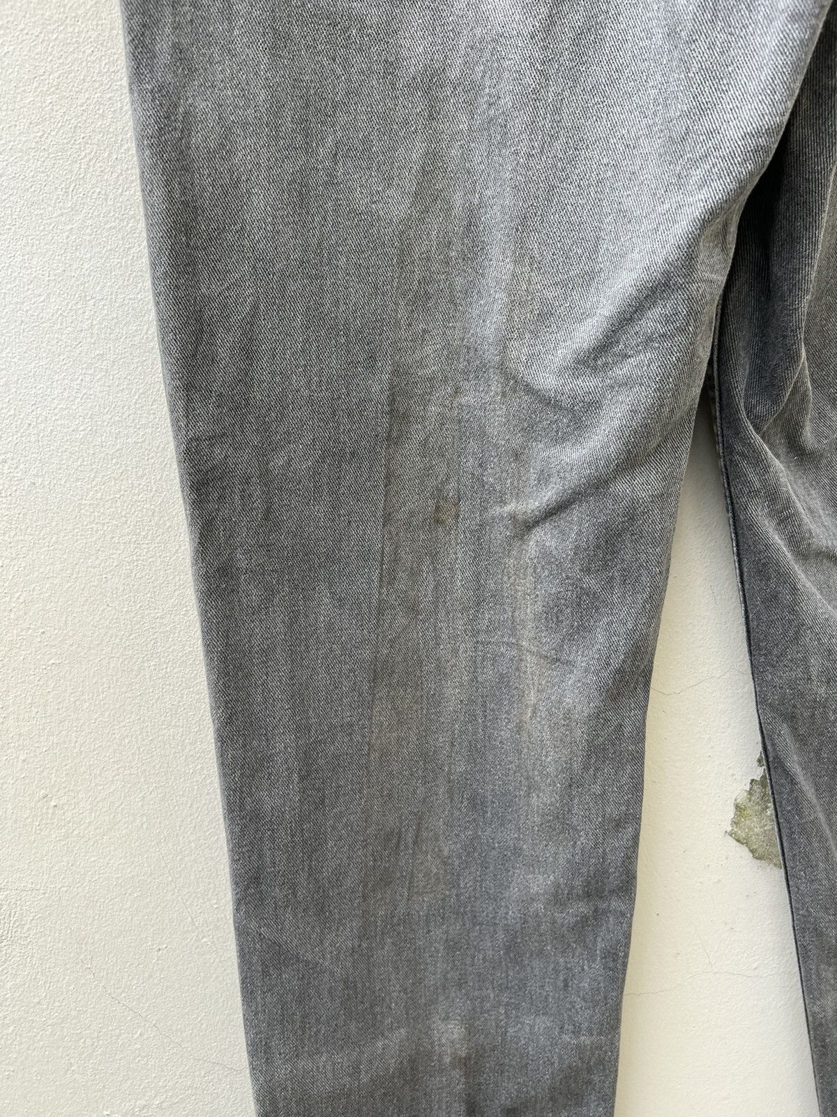 Levi's VTG 2002 Levi’s 550 Dirty Fade Black Denim Relaxed Fit Jeans Size US 32 / EU 48 - 16 Thumbnail