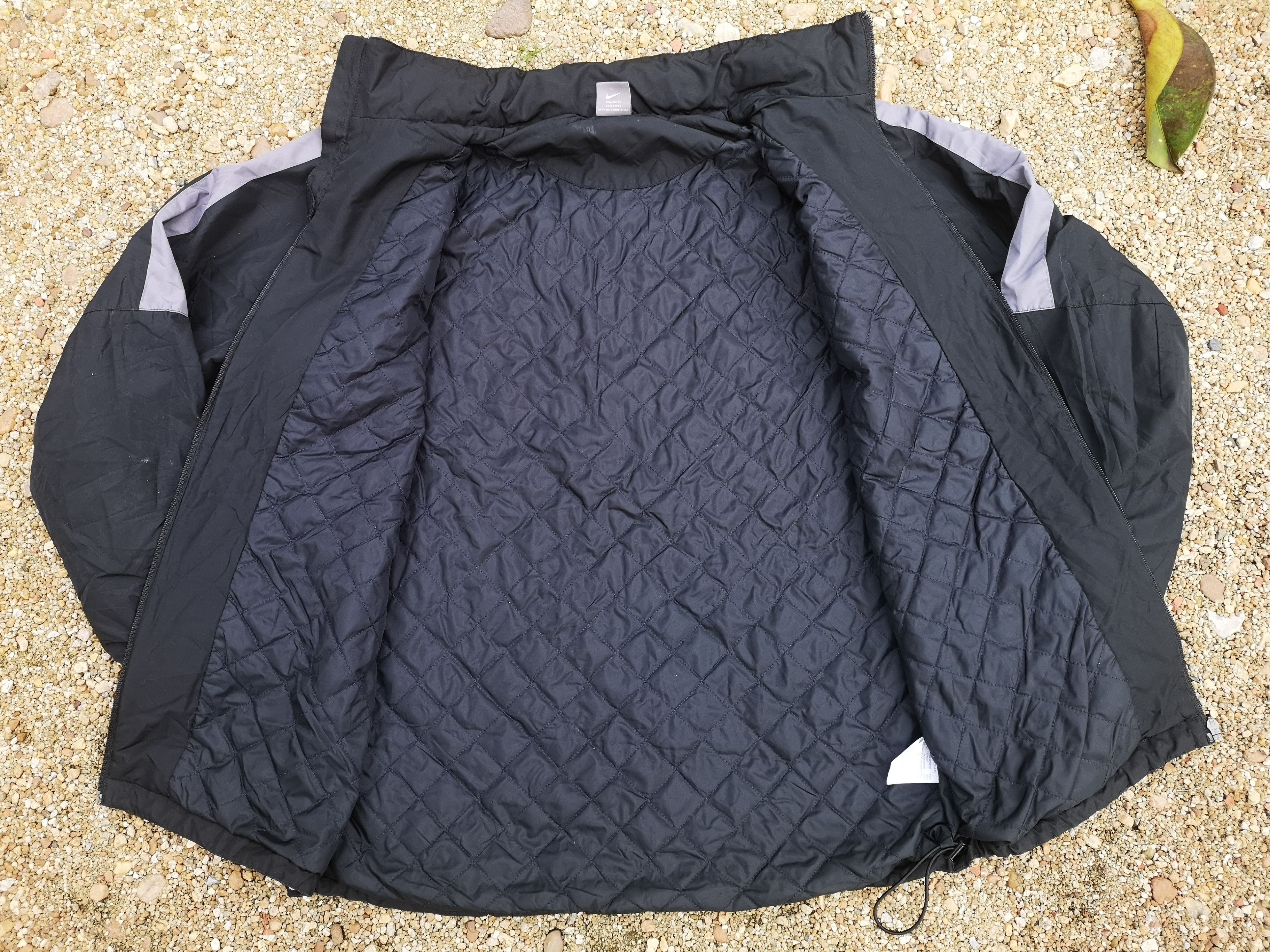 Nike Nike Zipper Light Jacket Size US XL / EU 56 / 4 - 5 Thumbnail
