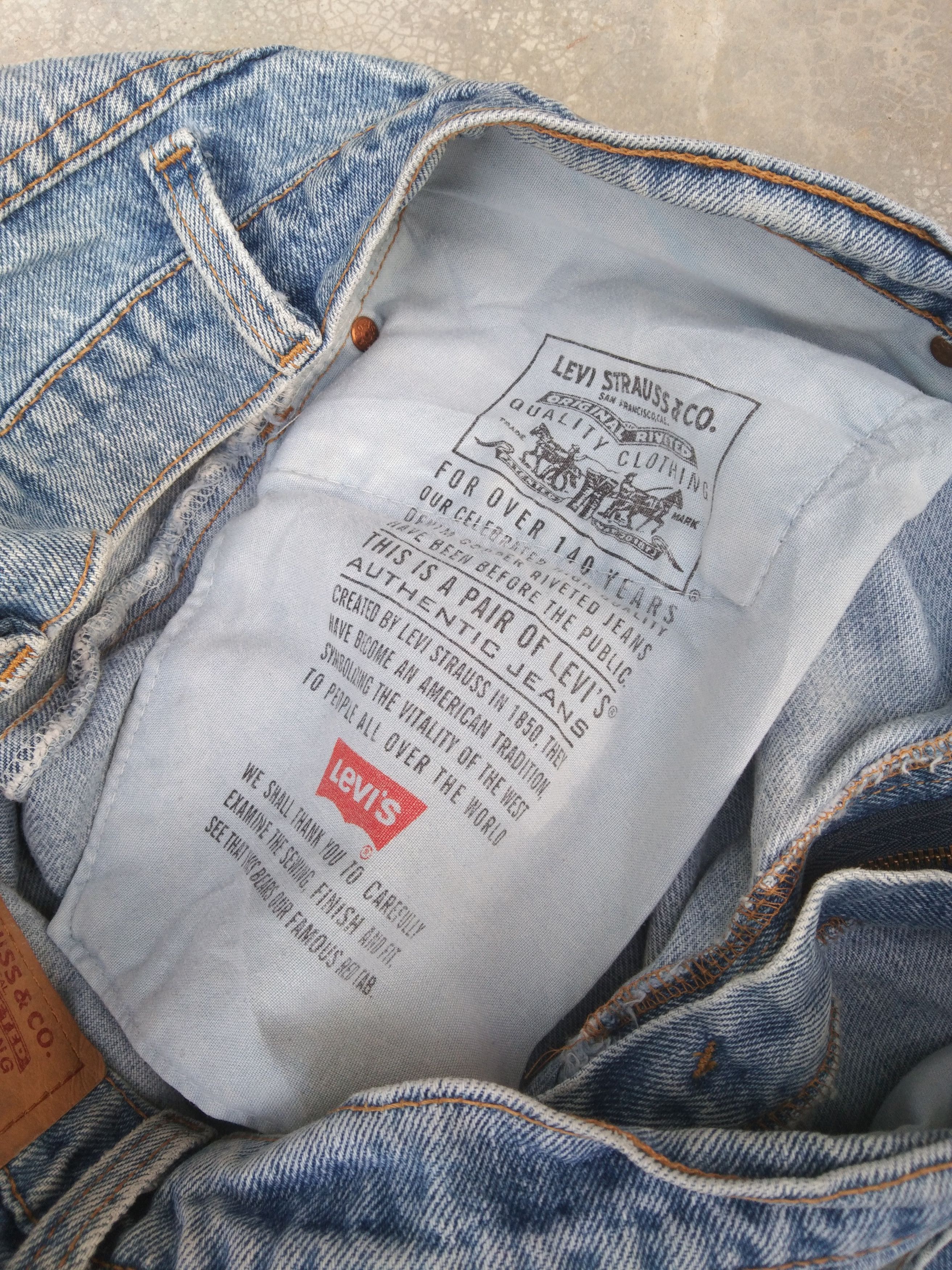 Levi's Vintage Levi's Jeans 560 Made In USA Distressed Denim 36x30 Size US 36 / EU 52 - 8 Thumbnail