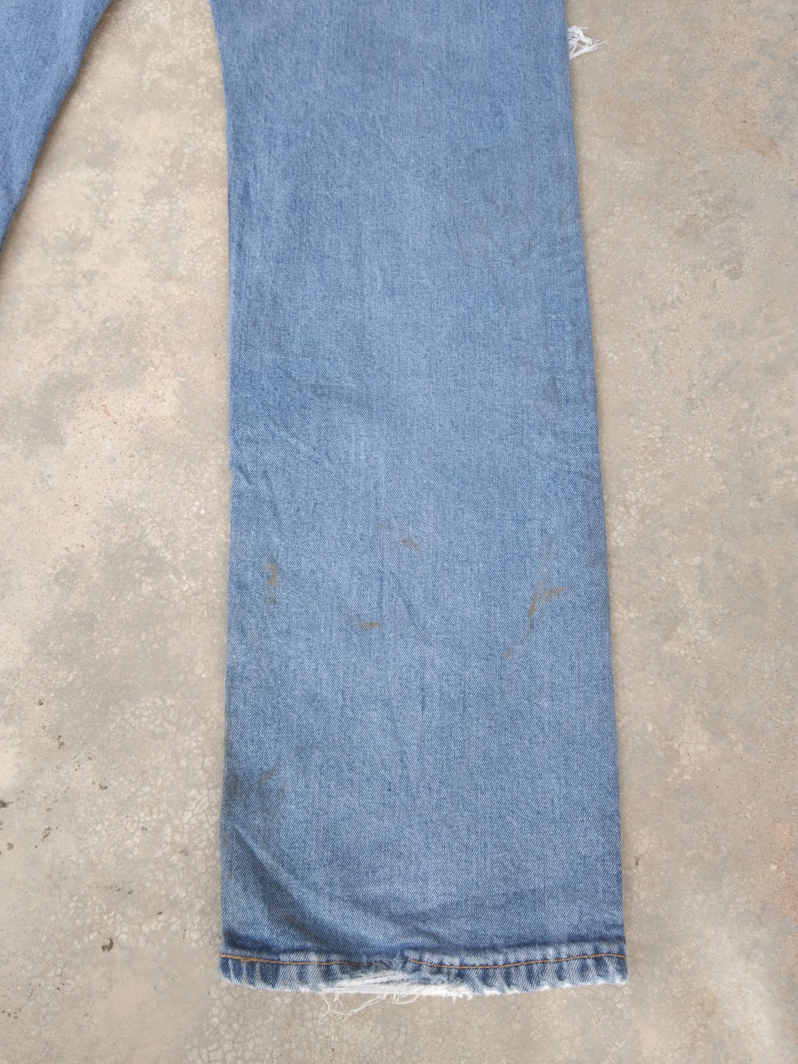 Levi's Vintage Levi's Jeans 505 Light Wash Distressed Denim Size US 36 / EU 52 - 3 Thumbnail
