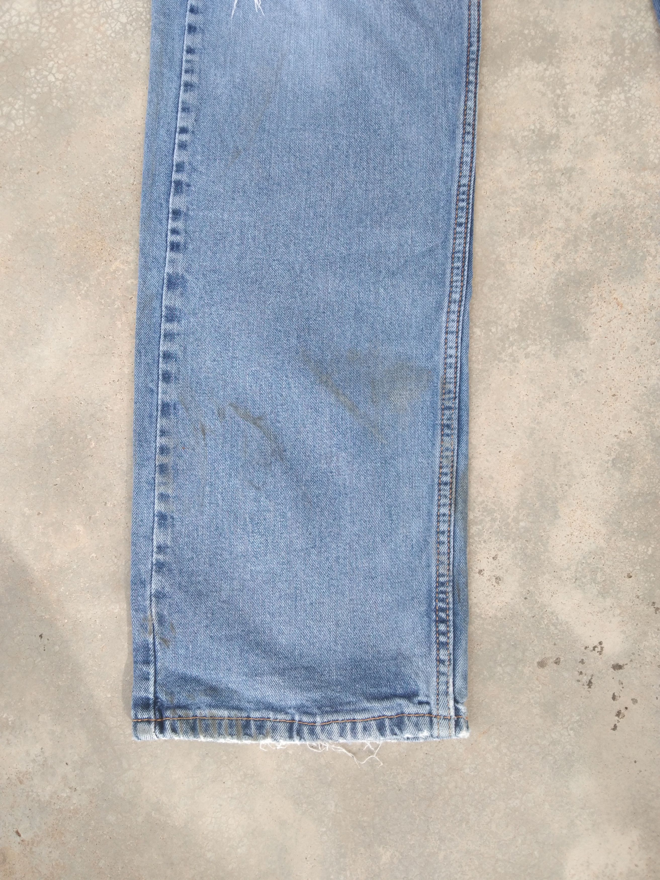 Levi's Vintage Levi's Jeans 505 Light Wash Distressed Denim Size US 36 / EU 52 - 4 Thumbnail