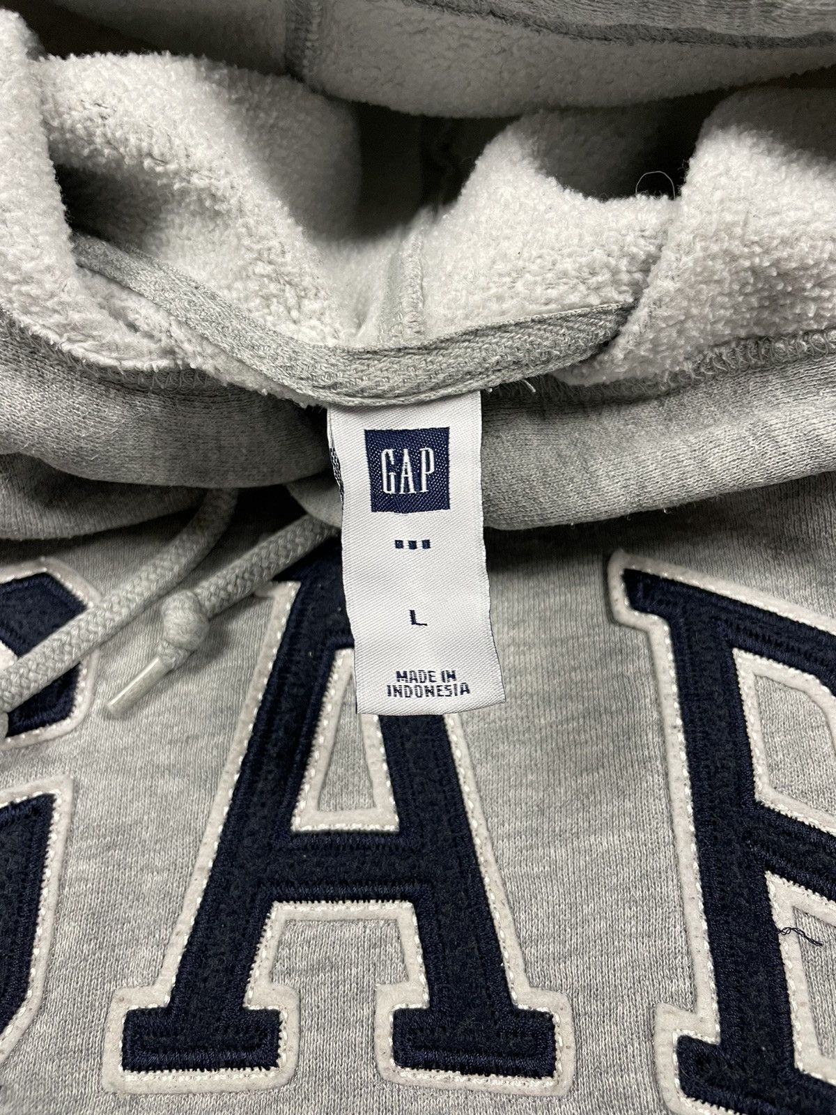 Gap × Vintage Y2K Vintage GAP Stitched Spellout Hoodie Sweatshirt Size US L / EU 52-54 / 3 - 7 Thumbnail