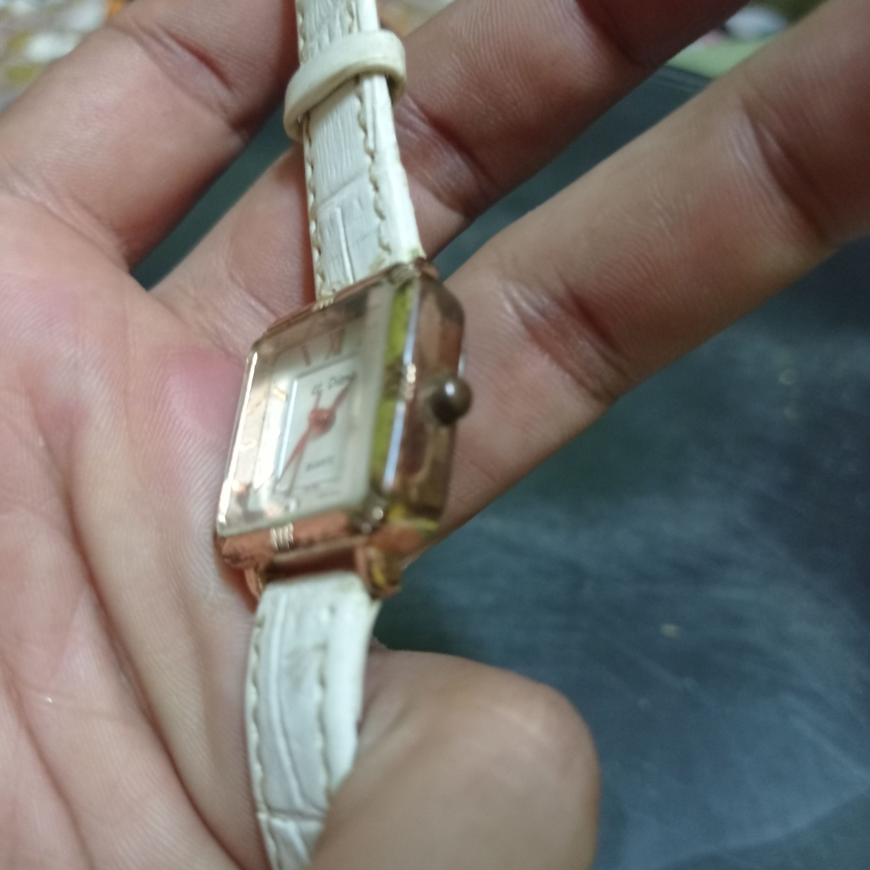Japanese Brand Vintage CC DIANA (331055X) JAPANESE WATCH LADIES WATCH Size ONE SIZE - 6 Thumbnail