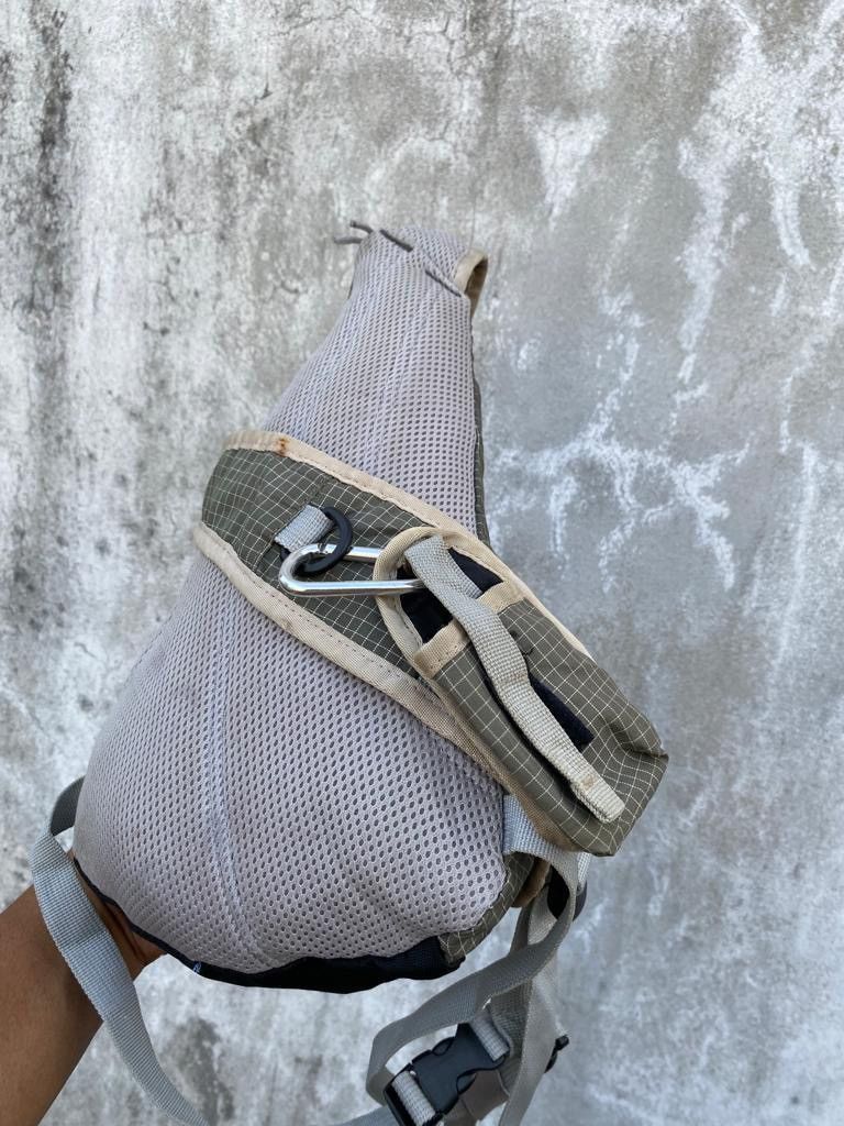 Coleman × Designer Steals💥 Coleman Triangle crossbody bag Size ONE SIZE - 2 Thumbnail