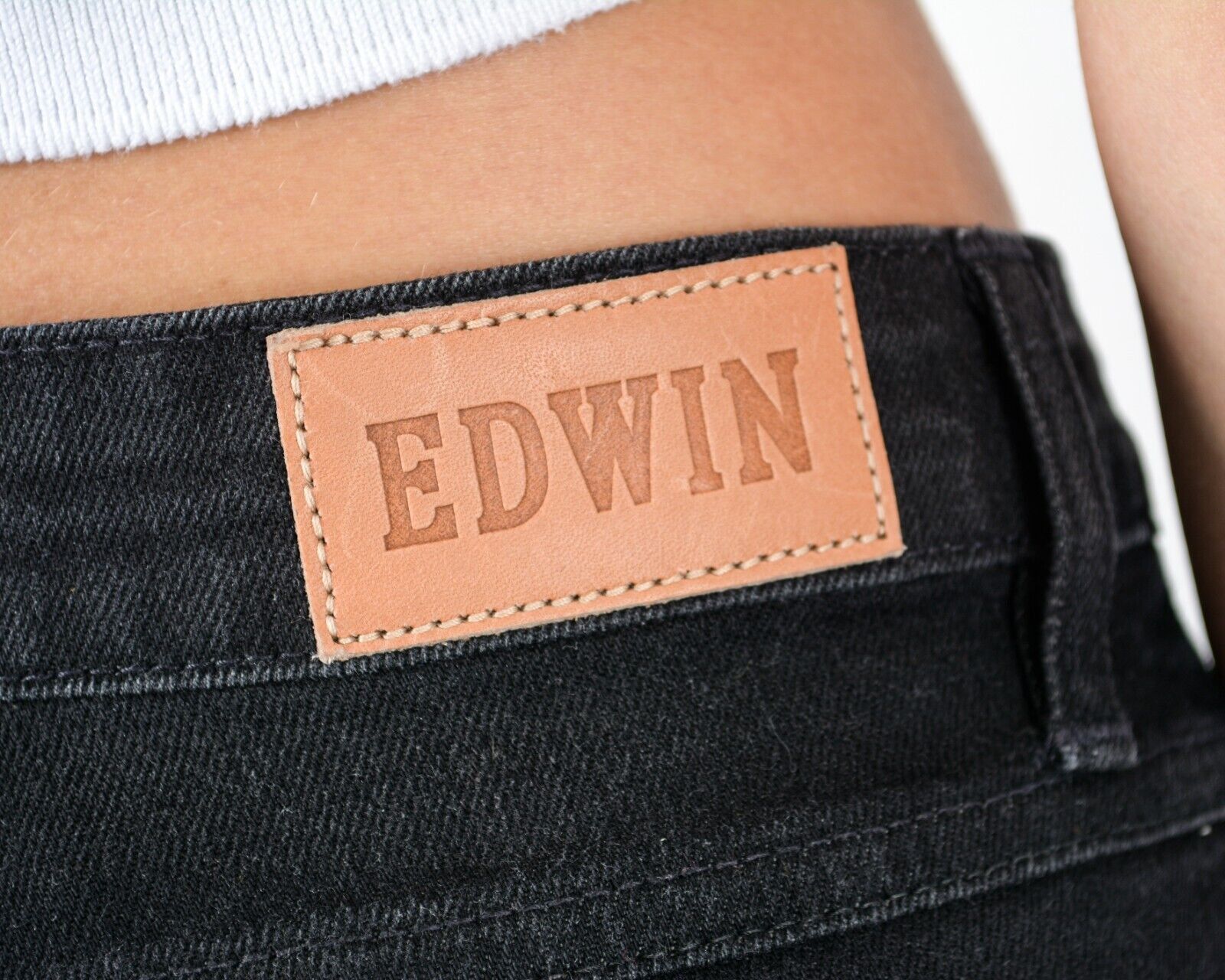 Edwin × Japanese Brand × Vintage Edwin Women W32 L26 Black Denim Jeans Pants Cropped Leg Size 32" / US 10 / IT 46 - 4 Thumbnail