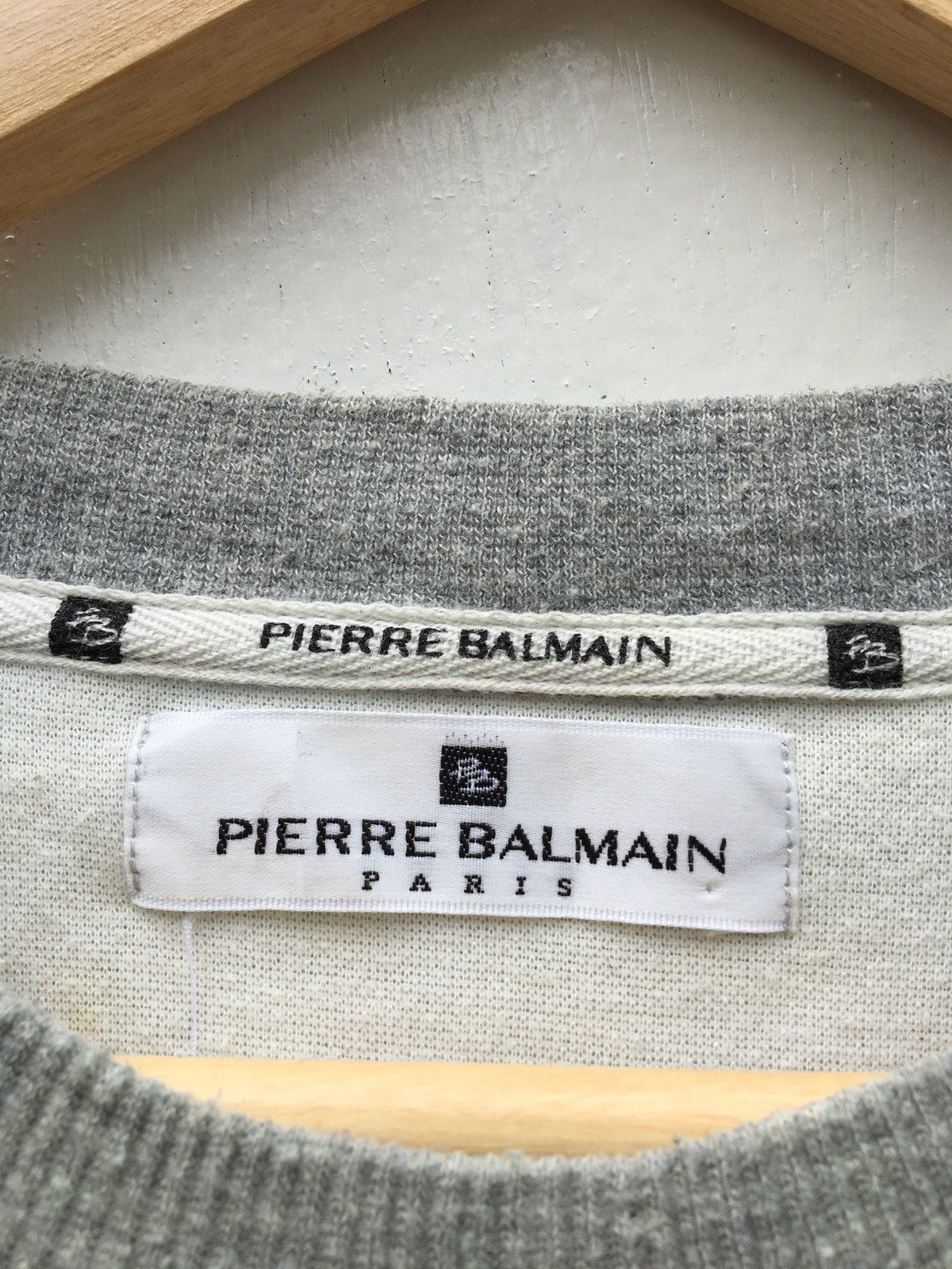 Pierre Balmain Vintage Pierre Balmain Biglogo Spellout Sweatshirt Size US L / EU 52-54 / 3 - 8 Thumbnail