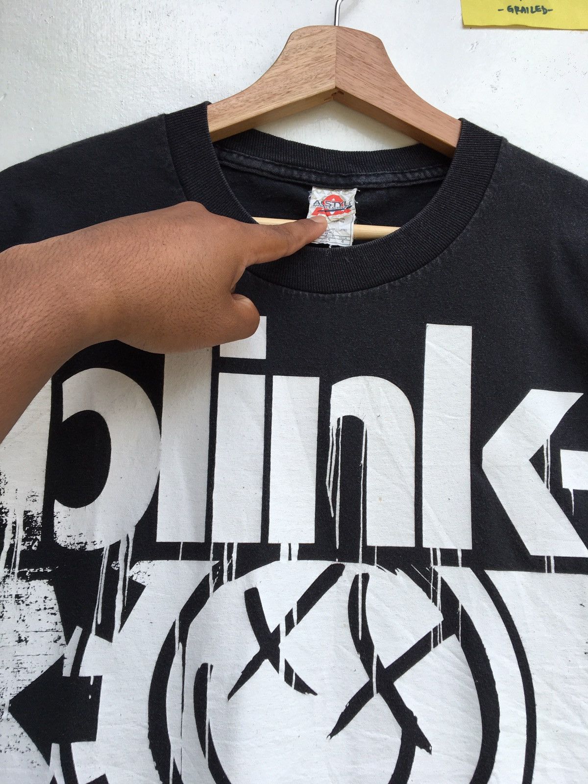 Band Tees Vintage Blink 182 American Punk Rock Tshirt Size US L / EU 52-54 / 3 - 6 Thumbnail
