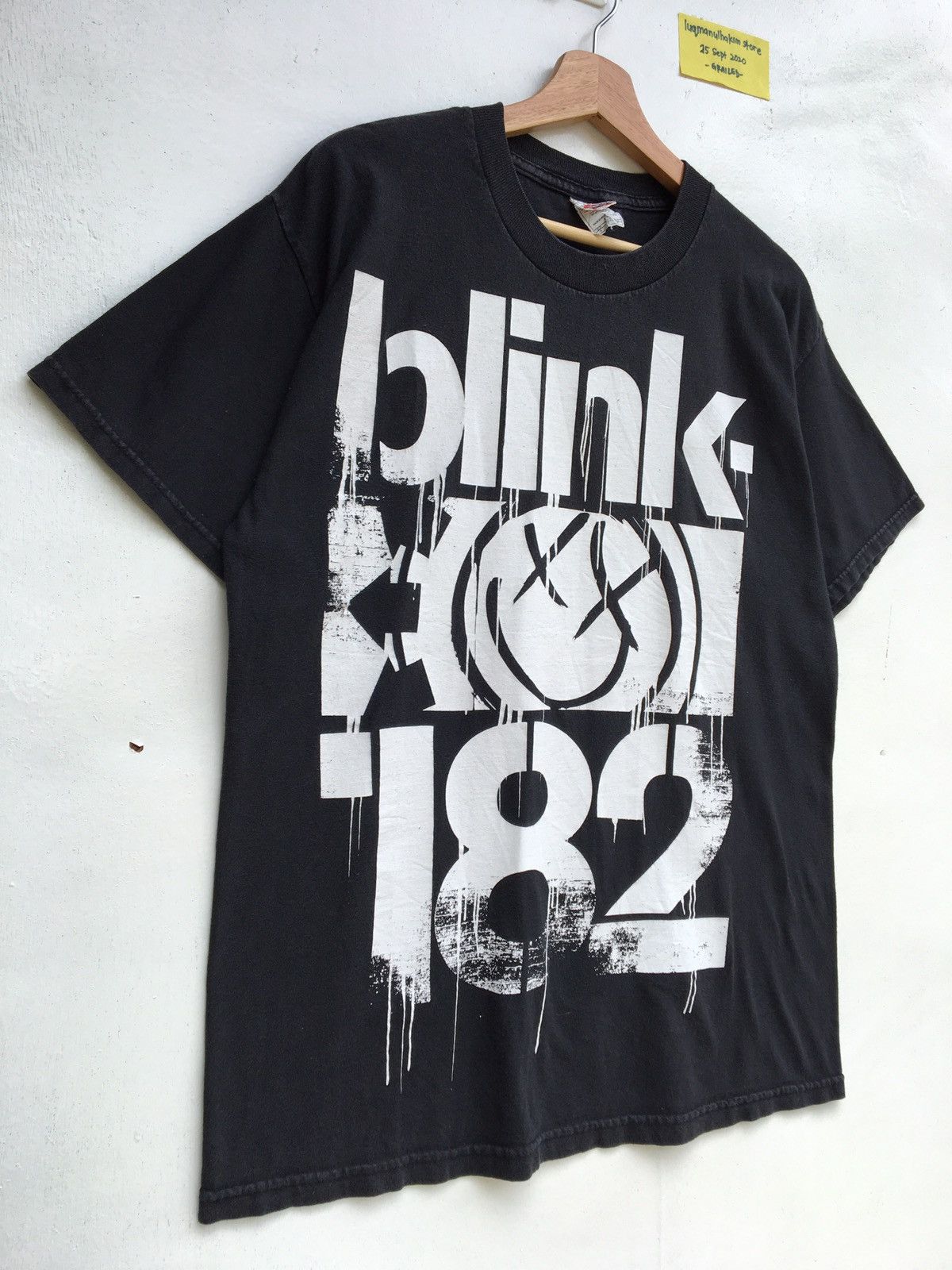 Band Tees Vintage Blink 182 American Punk Rock Tshirt Size US L / EU 52-54 / 3 - 3 Thumbnail