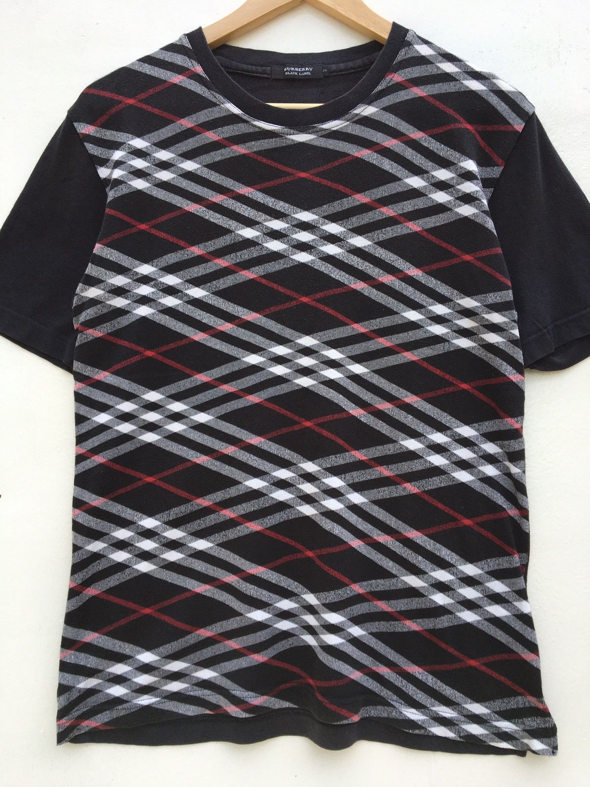Burberry Vintage Burberry Checkered Tshirt Size US S / EU 44-46 / 1 - 7 Thumbnail